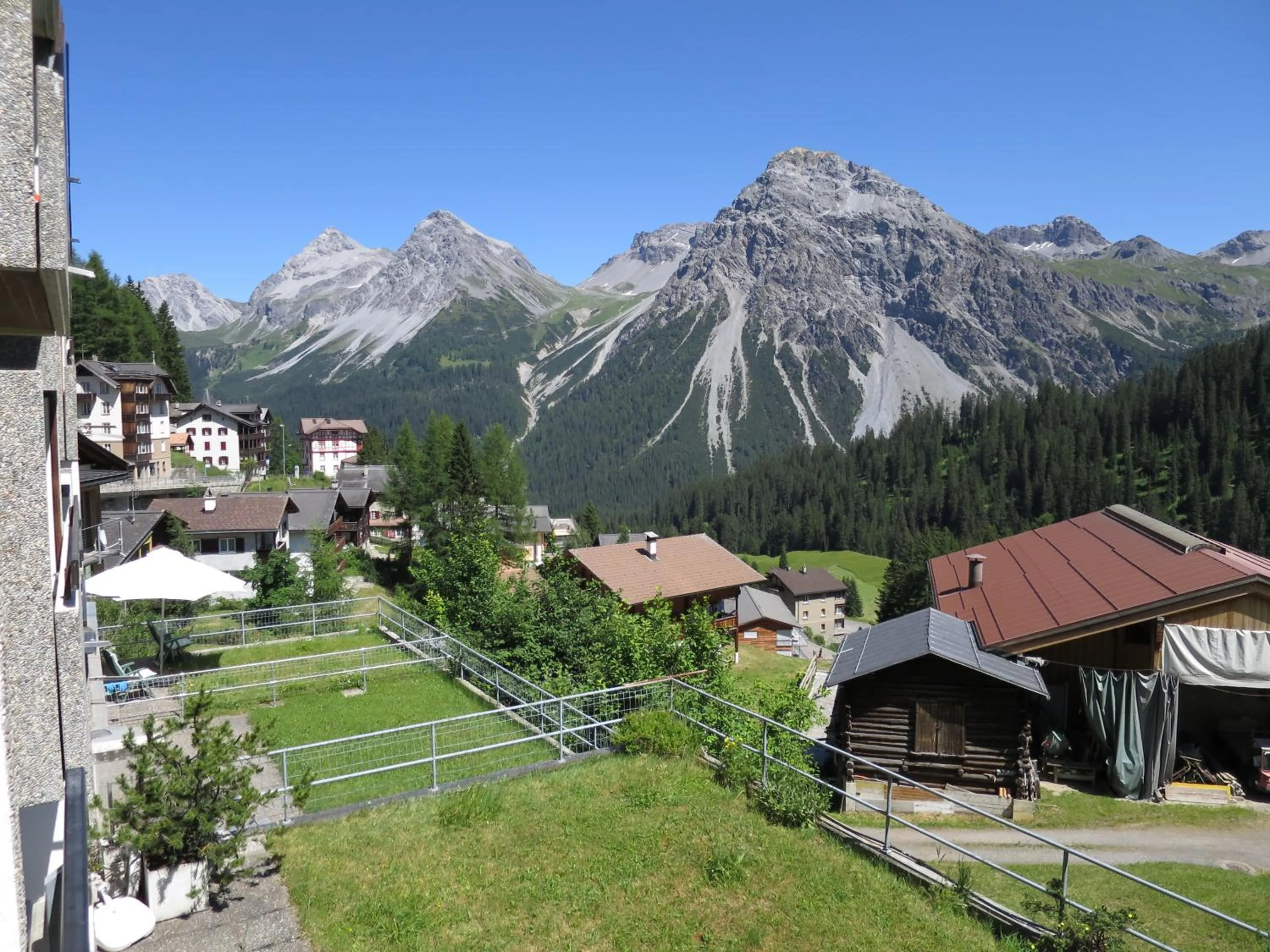 Mountain view in Villa Franca E06