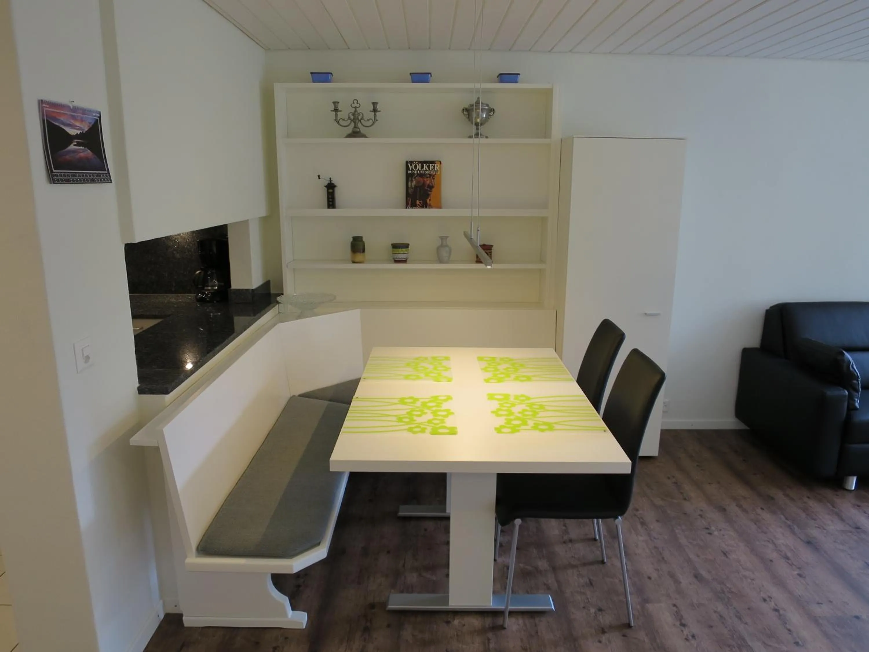 Dining area in Villa Franca E06