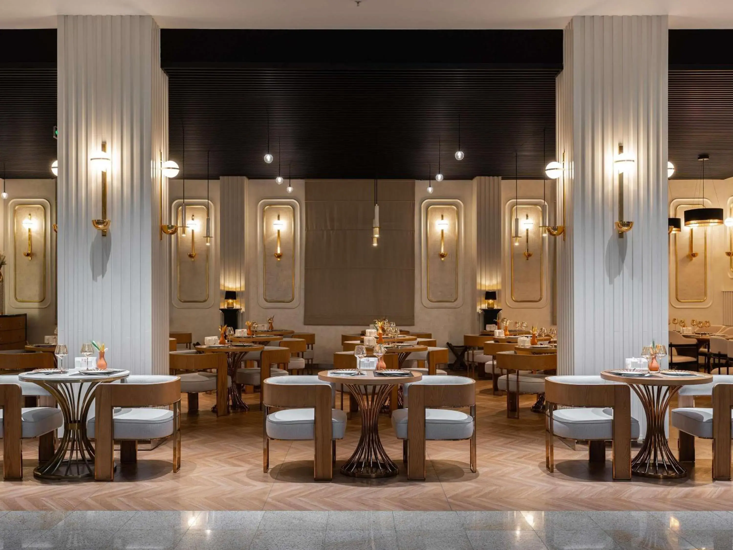 Restaurant/places to eat in Mövenpick Samarkand Restaurant/places to eat in Mövenpick Samarkand