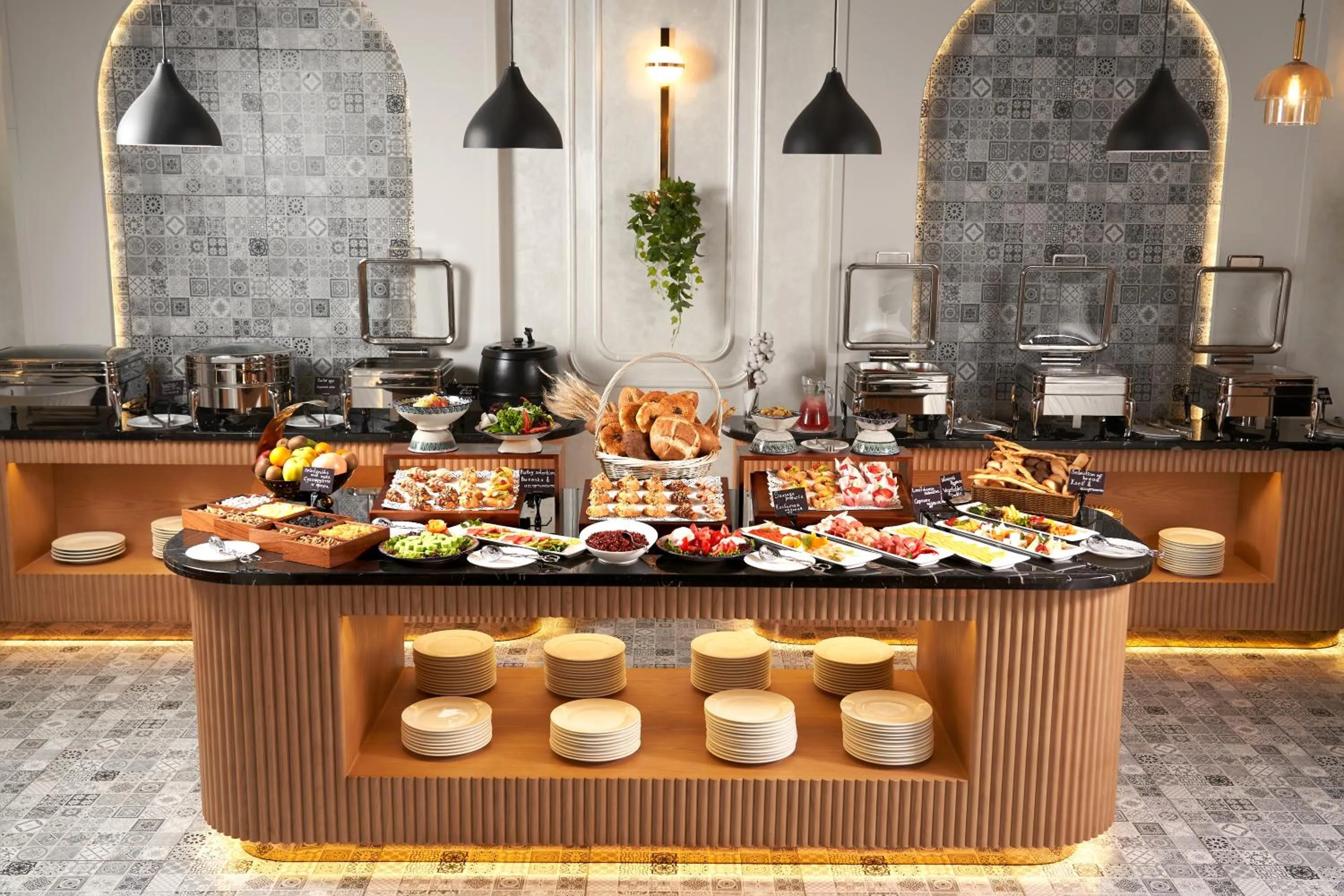 Continental breakfast in Mövenpick Samarkand