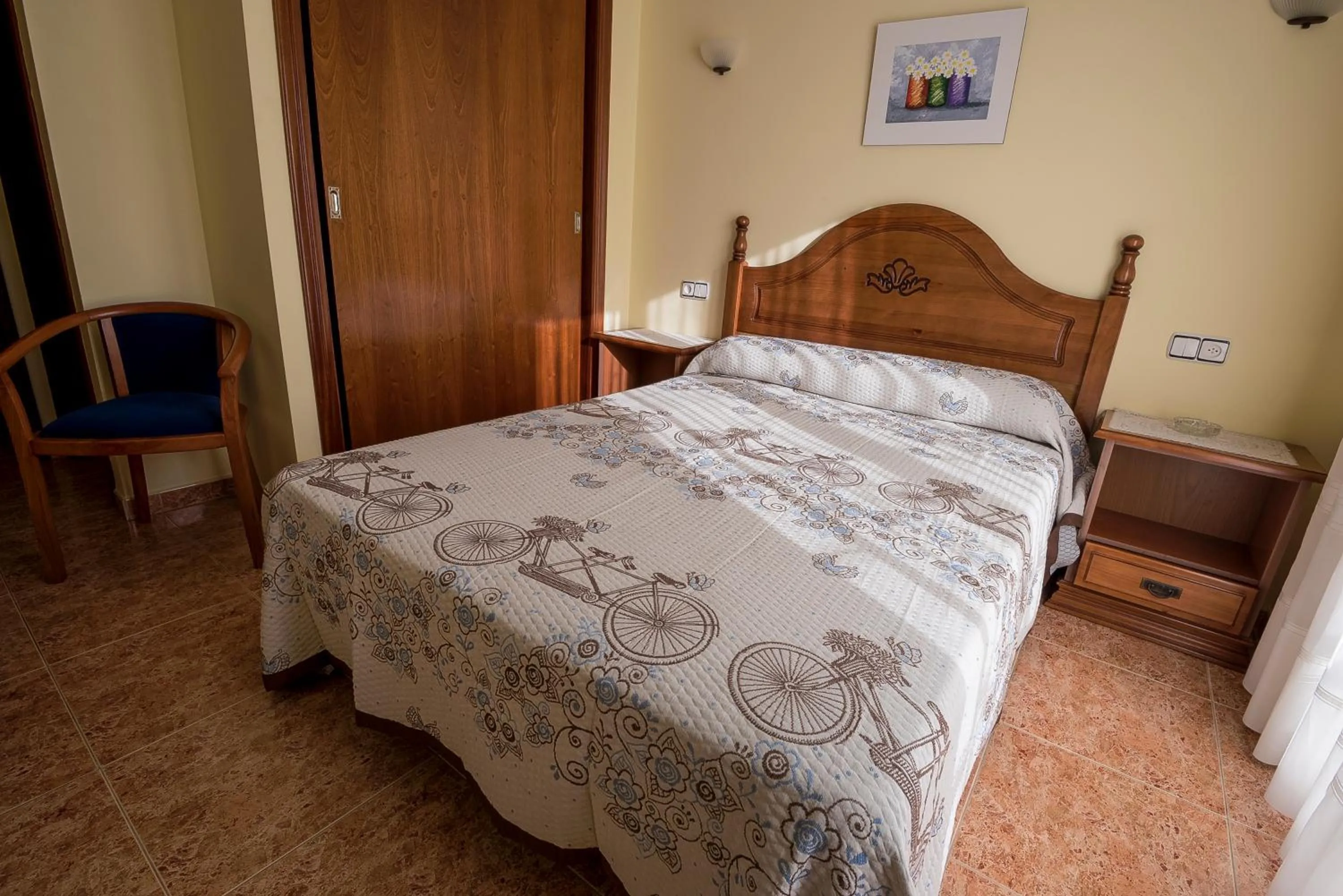 Bedroom, Bed in Hostal O Camouco