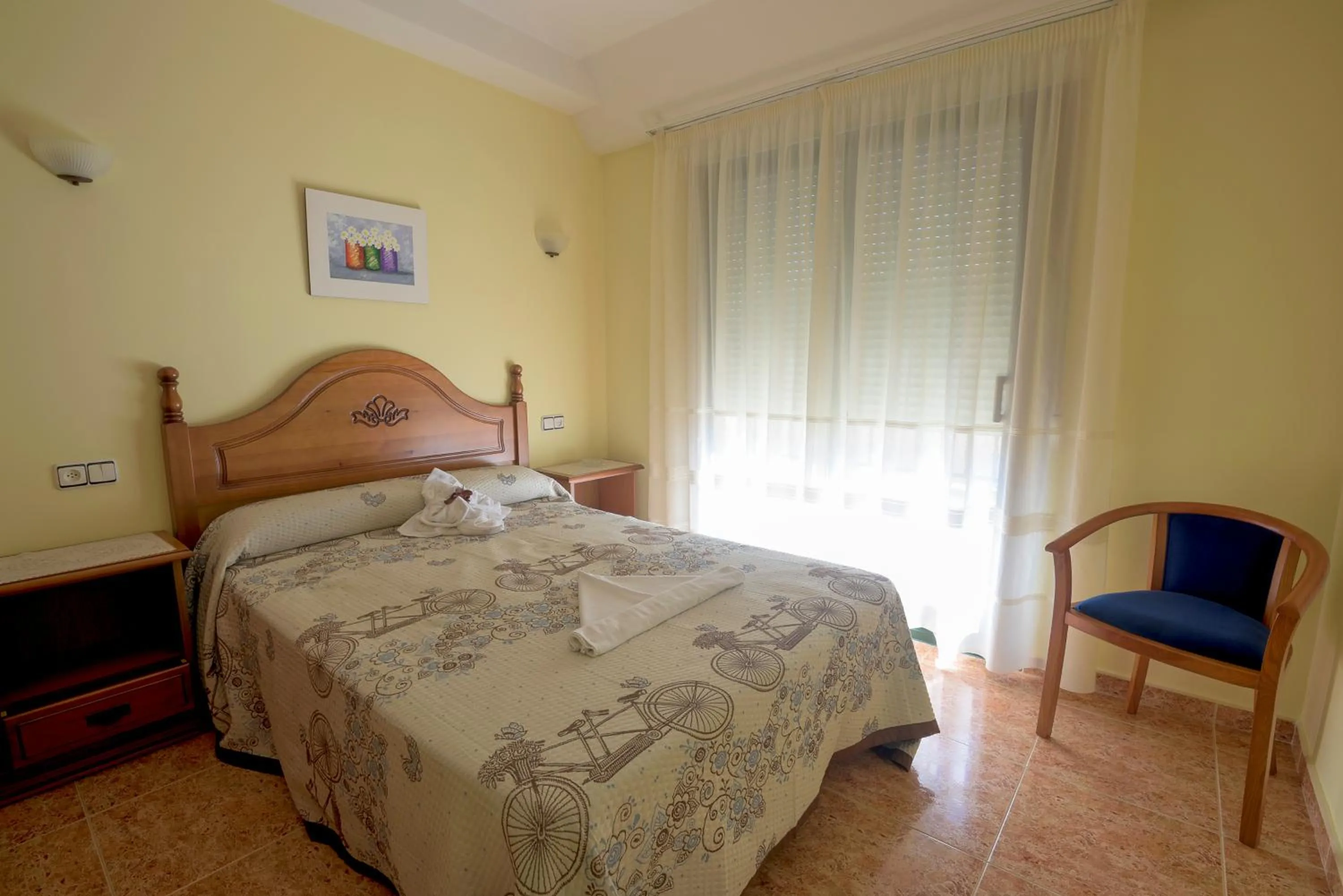 Bed in Hostal O Camouco