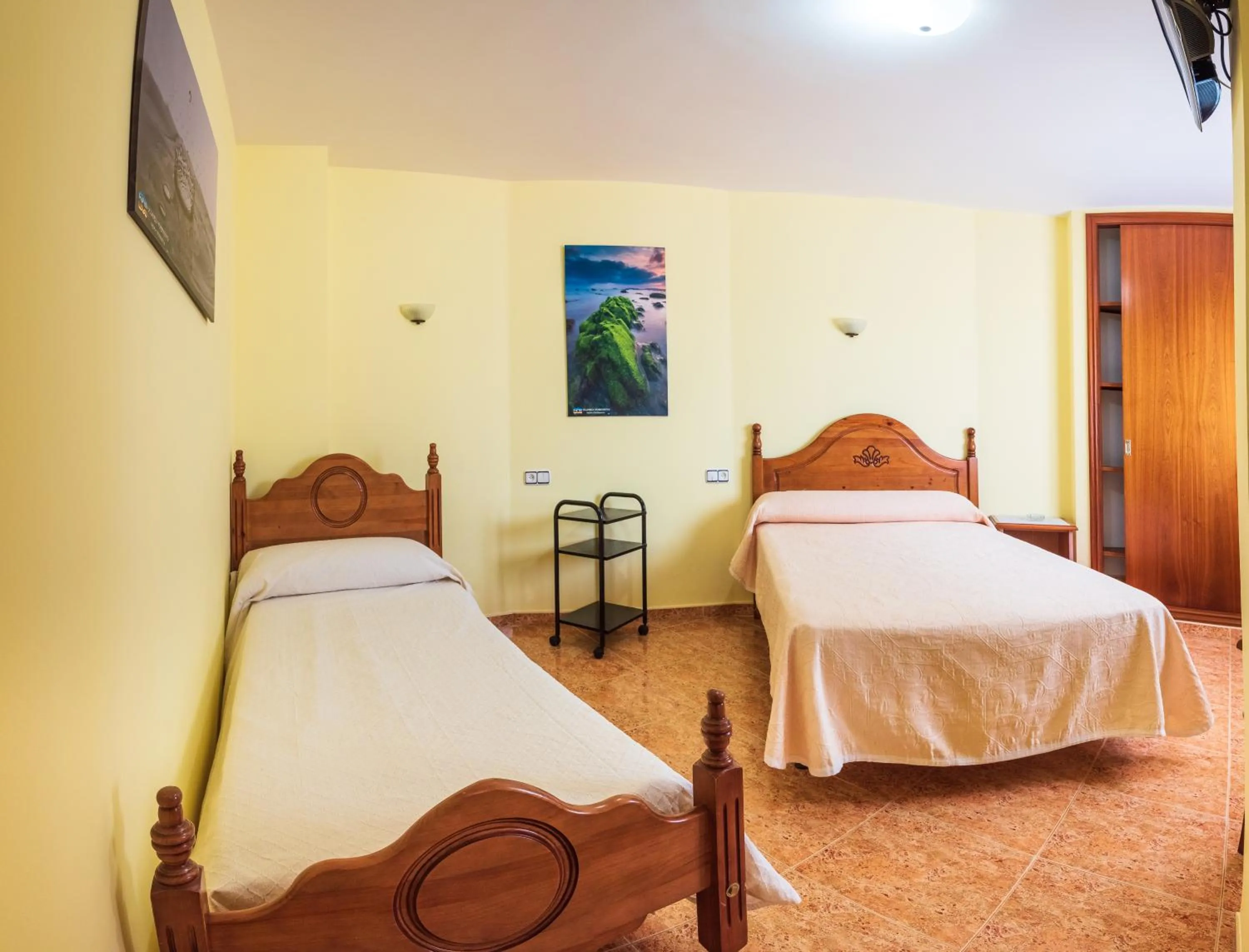 Bed in Hostal O Camouco
