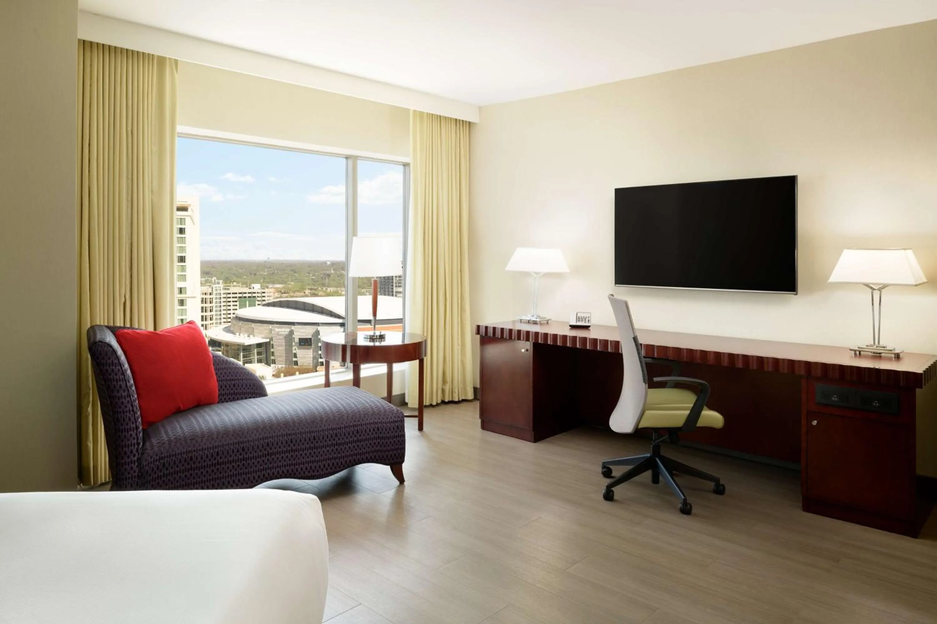 Bedroom in Hilton Charlotte Uptown