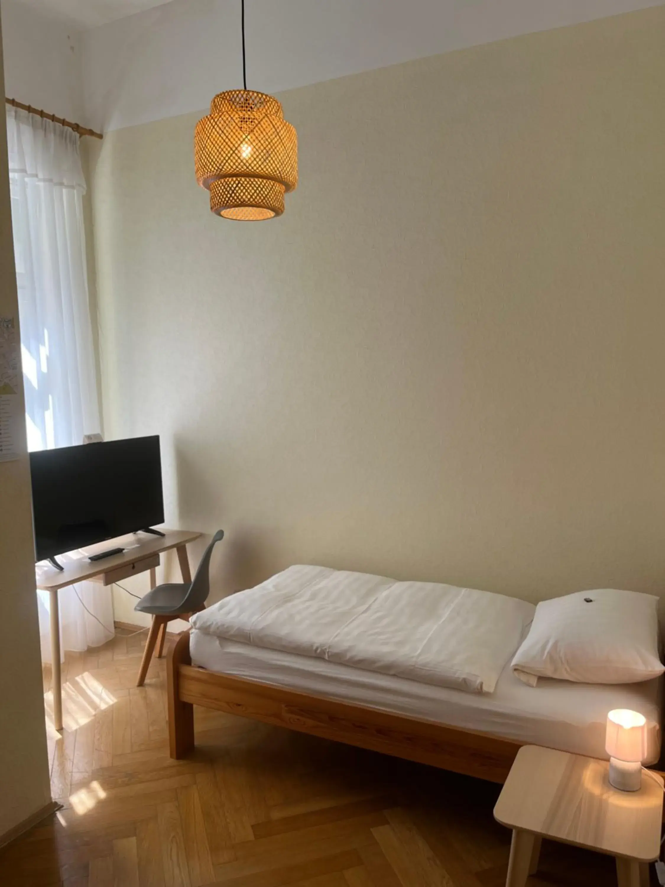 Single Room with Shower in Hotel Villa Arnold Single Room with Shower in Hotel Villa Arnold