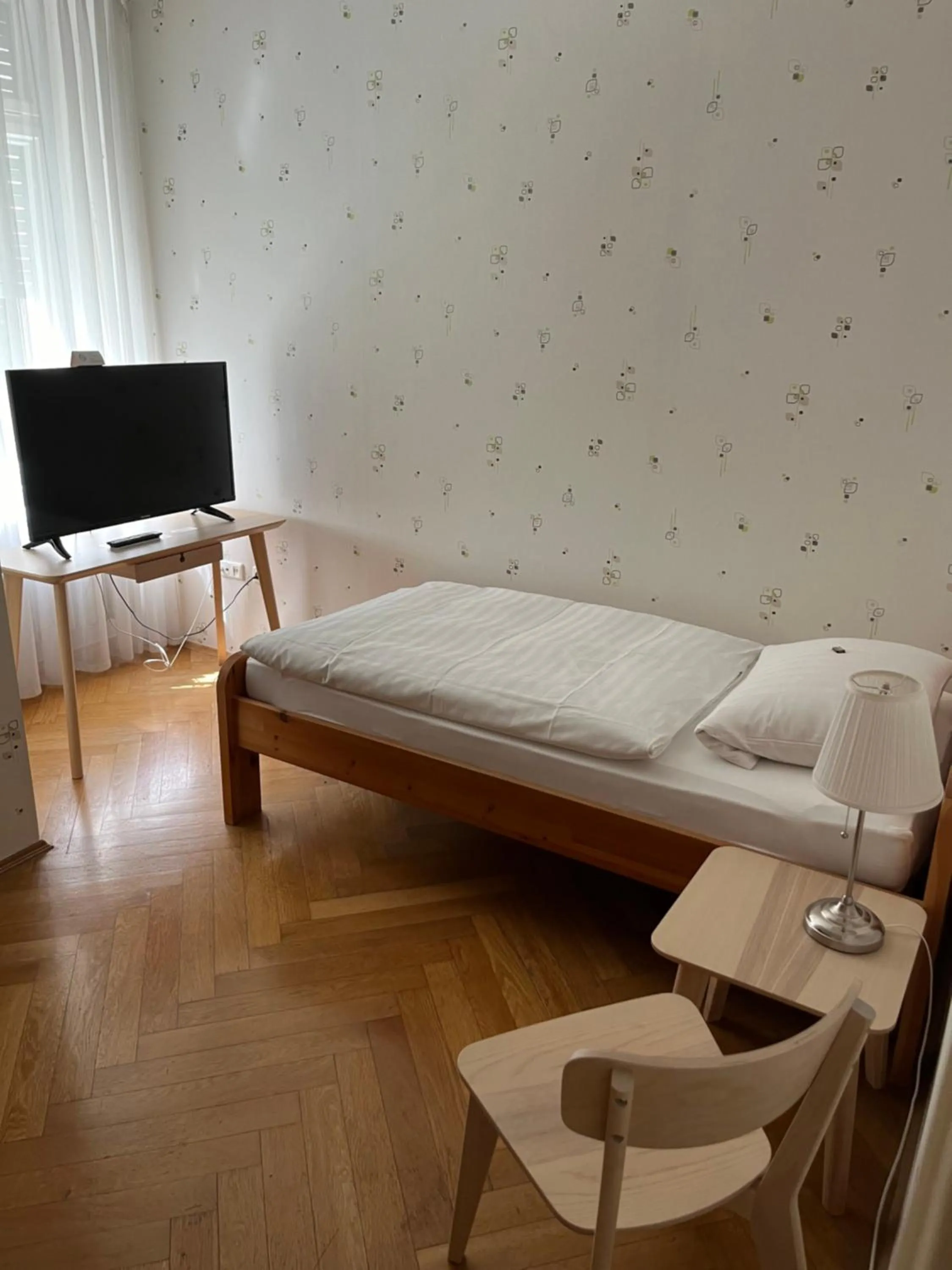 Photo of the whole room, Bed in Hotel Villa Arnold