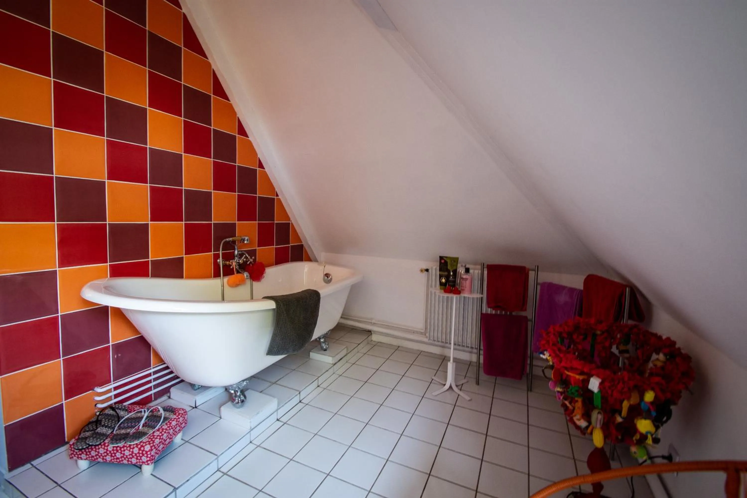 Bathroom in Chambres d'Hôtes & SPA Le Chat Chez Qui j'Habite