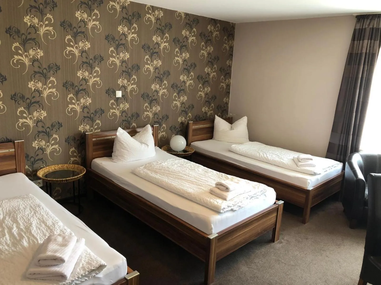 Photo of the whole room, Bed in greenpartment Ingolstadt - Friedrichshofen