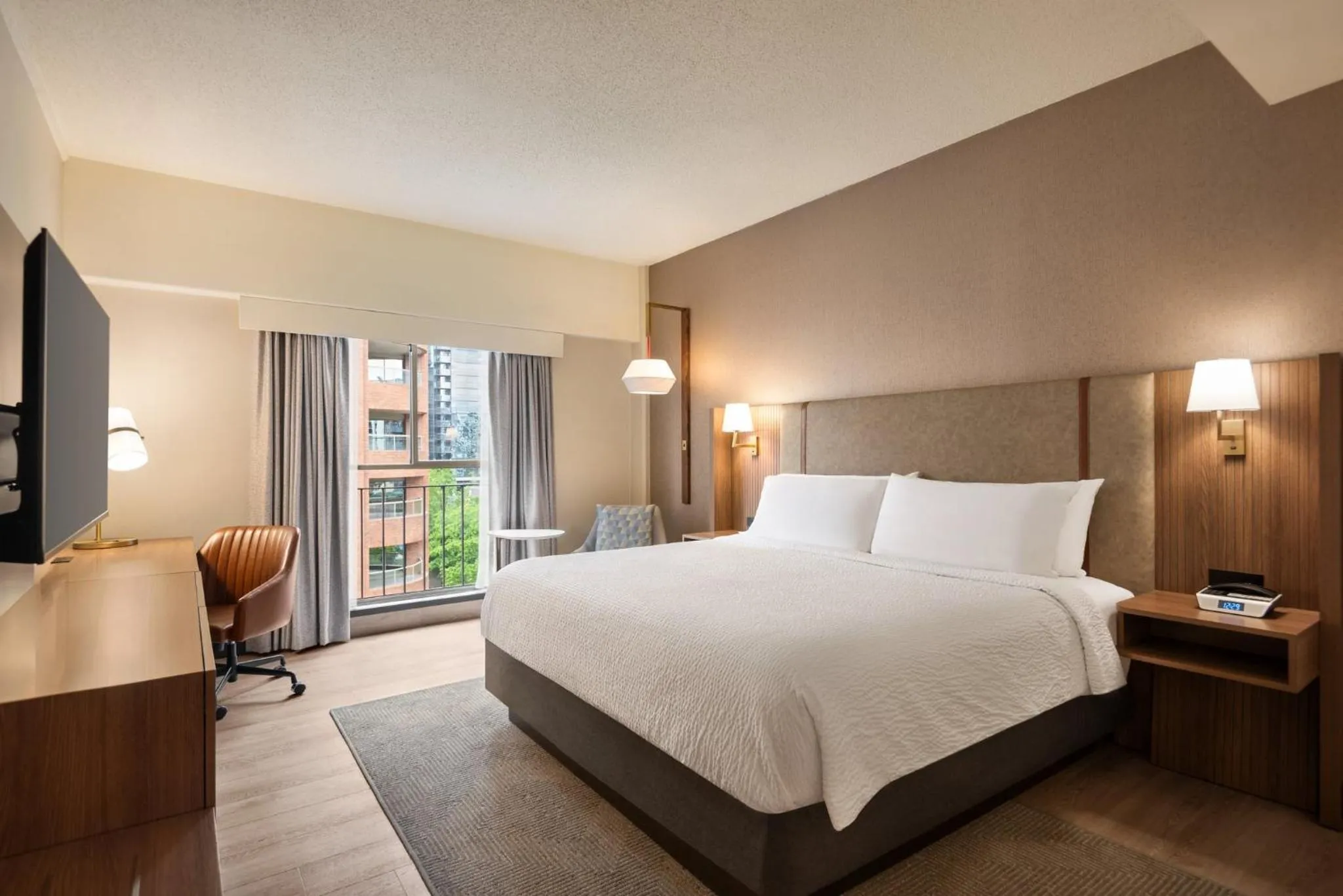 Photo of the whole room, Bed in Holiday Inn & Suites Vancouver Downtown by IHG