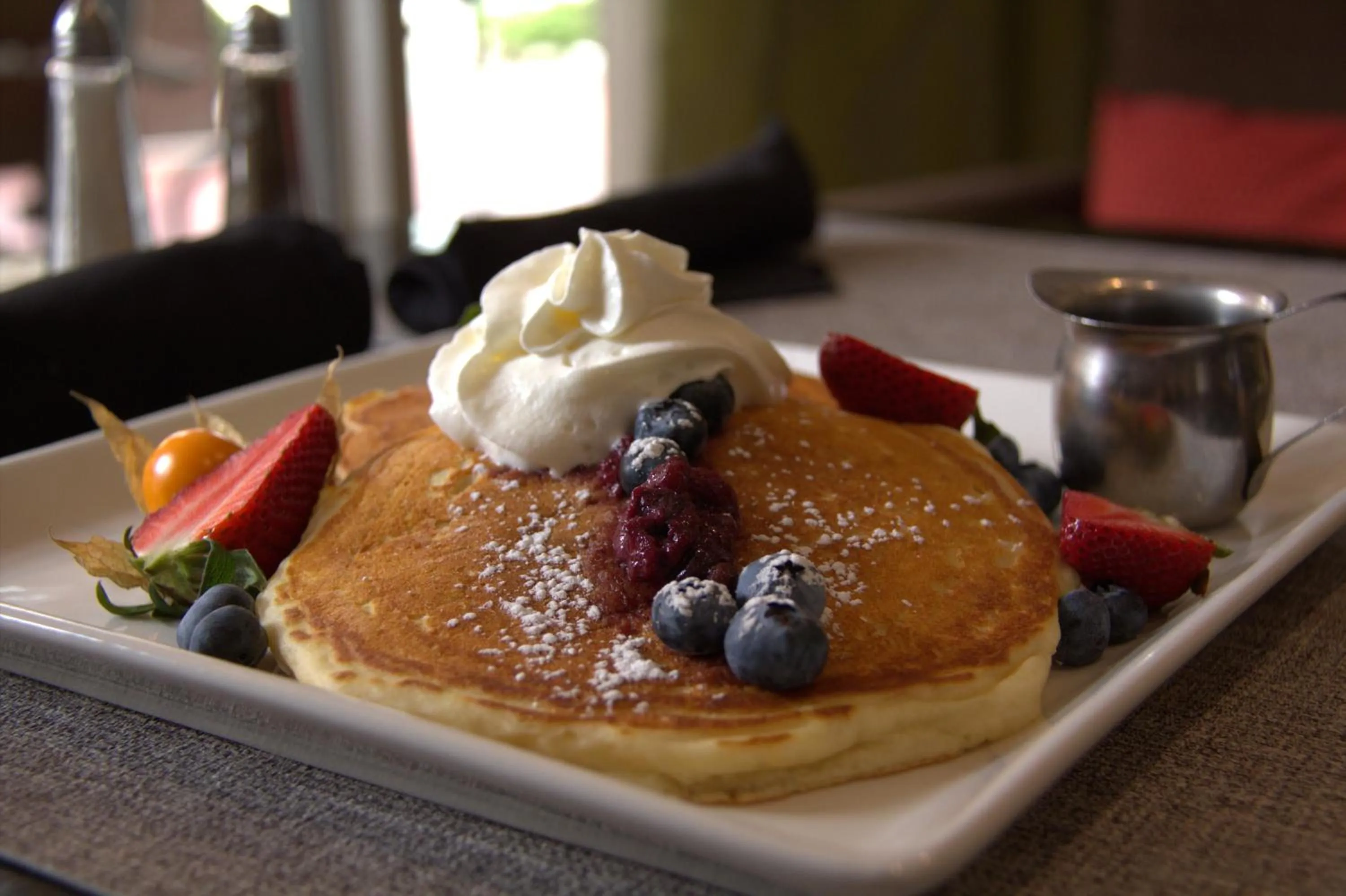 Breakfast in Holiday Inn & Suites Vancouver Downtown by IHG