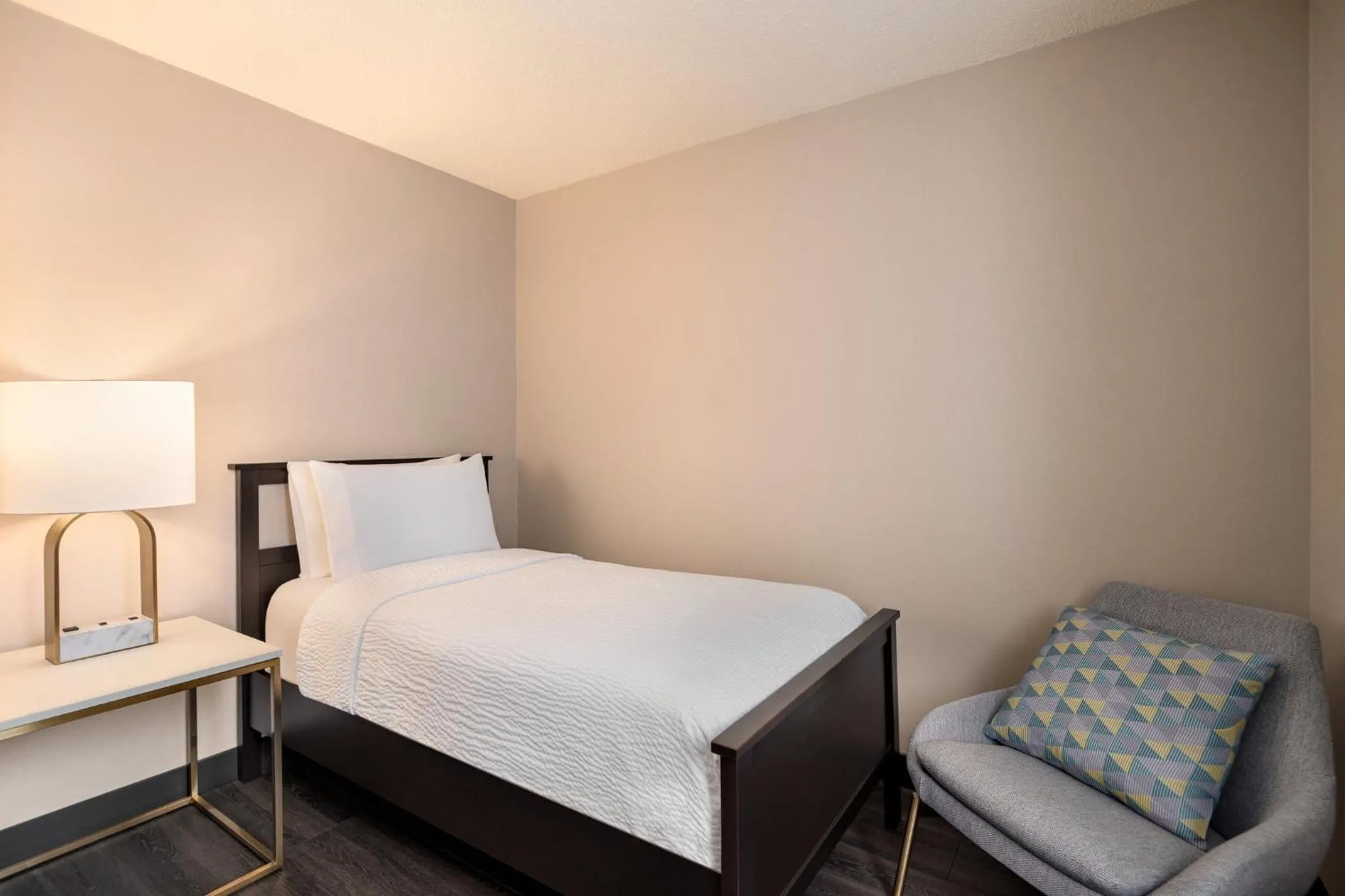 Photo of the whole room, Bed in Holiday Inn & Suites Vancouver Downtown by IHG