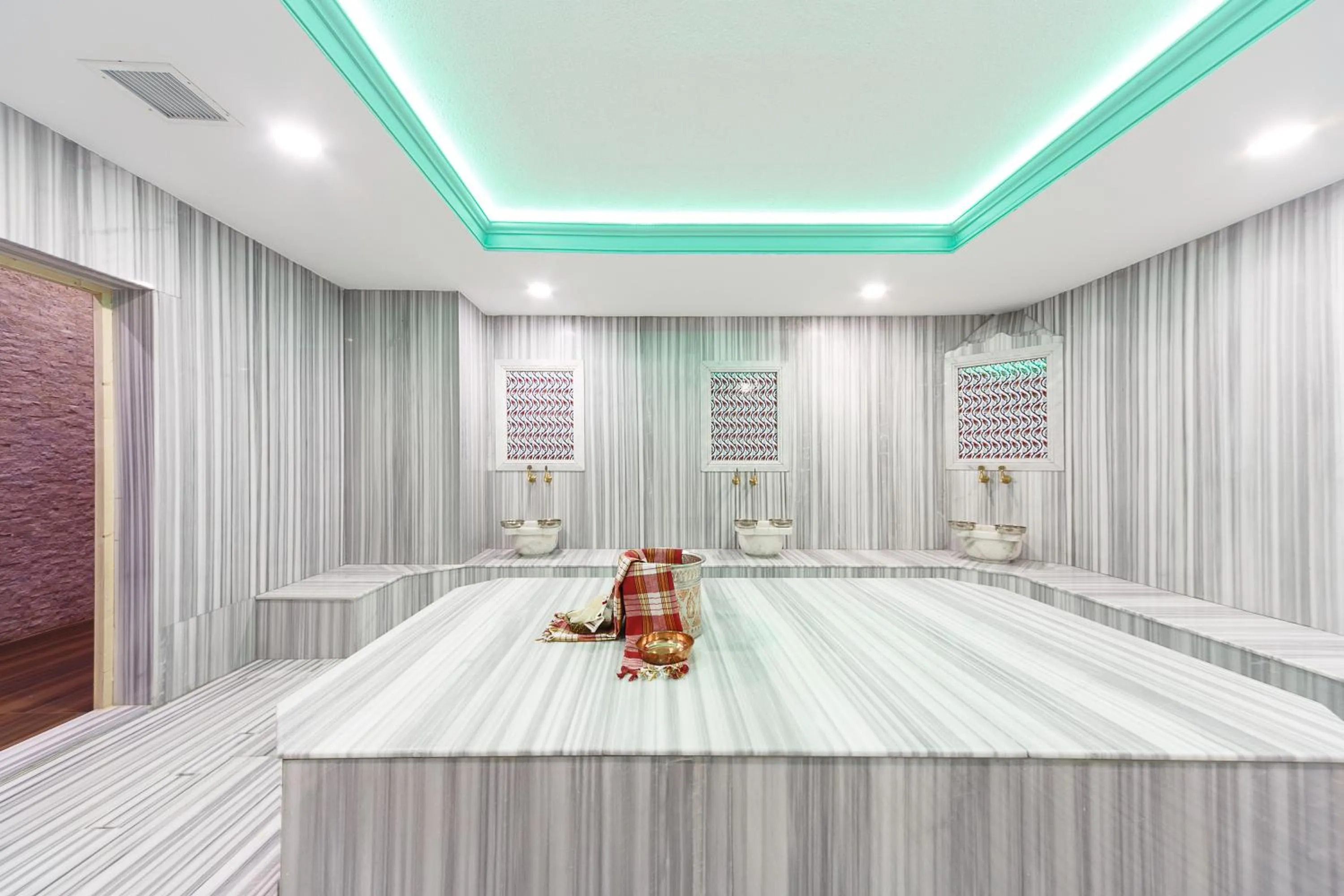 Open Air Bath in Dilek Kaya Otel