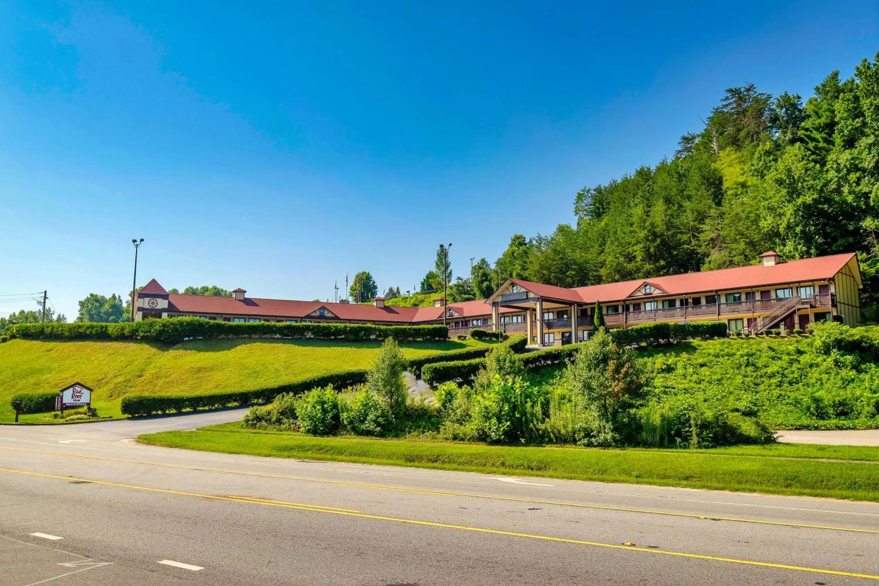 Property building in Red Roof Inn Helen Property building in Red Roof Inn Helen