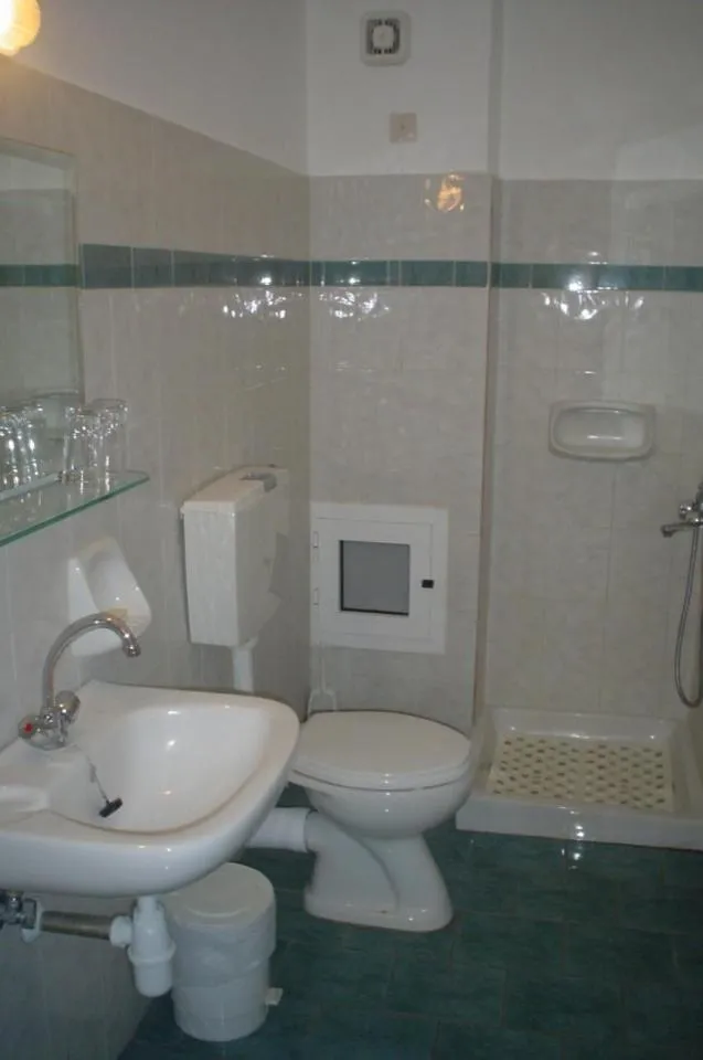 Bathroom in Olympic Star