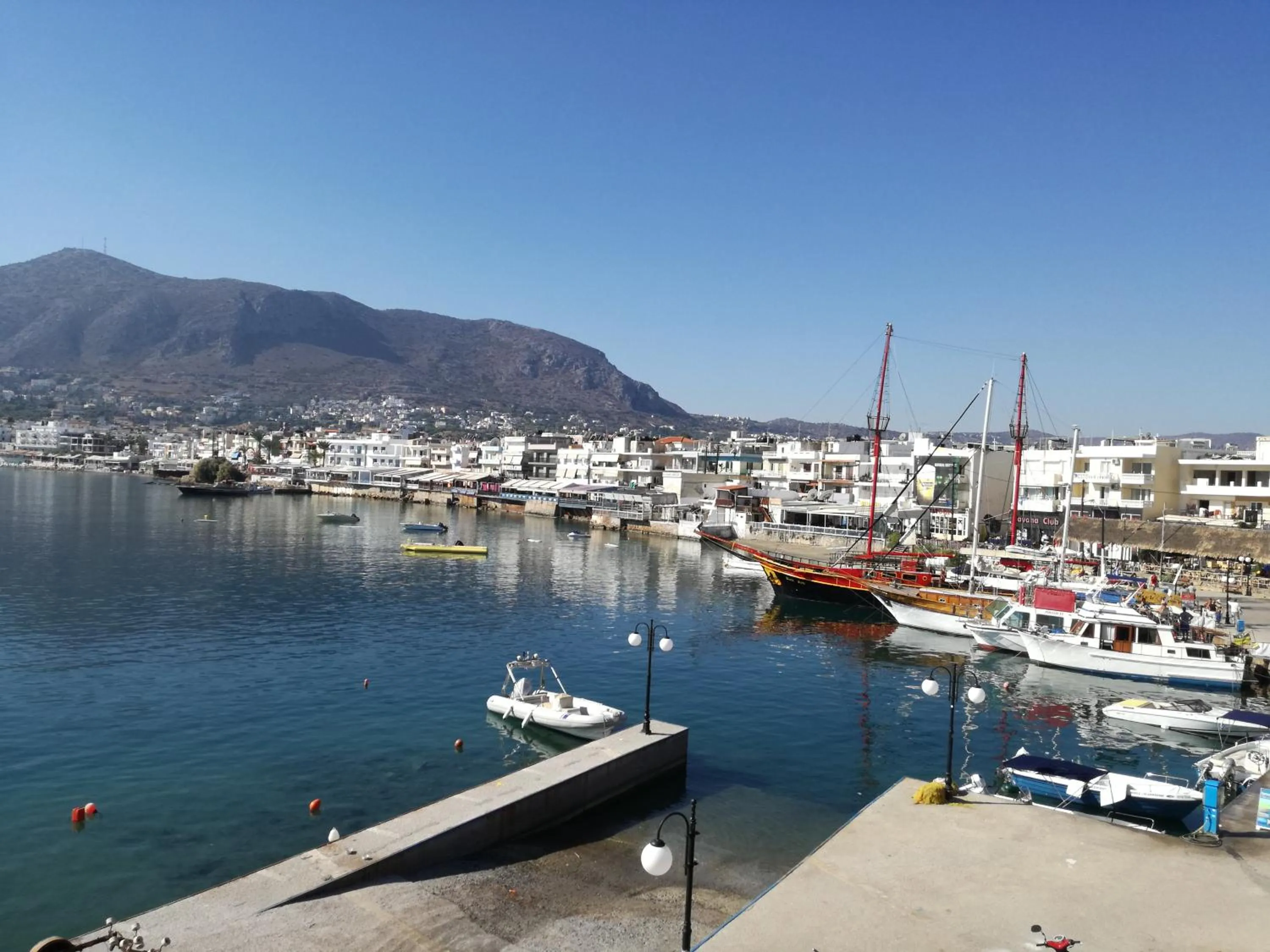 Nearby landmark in Olympic Star