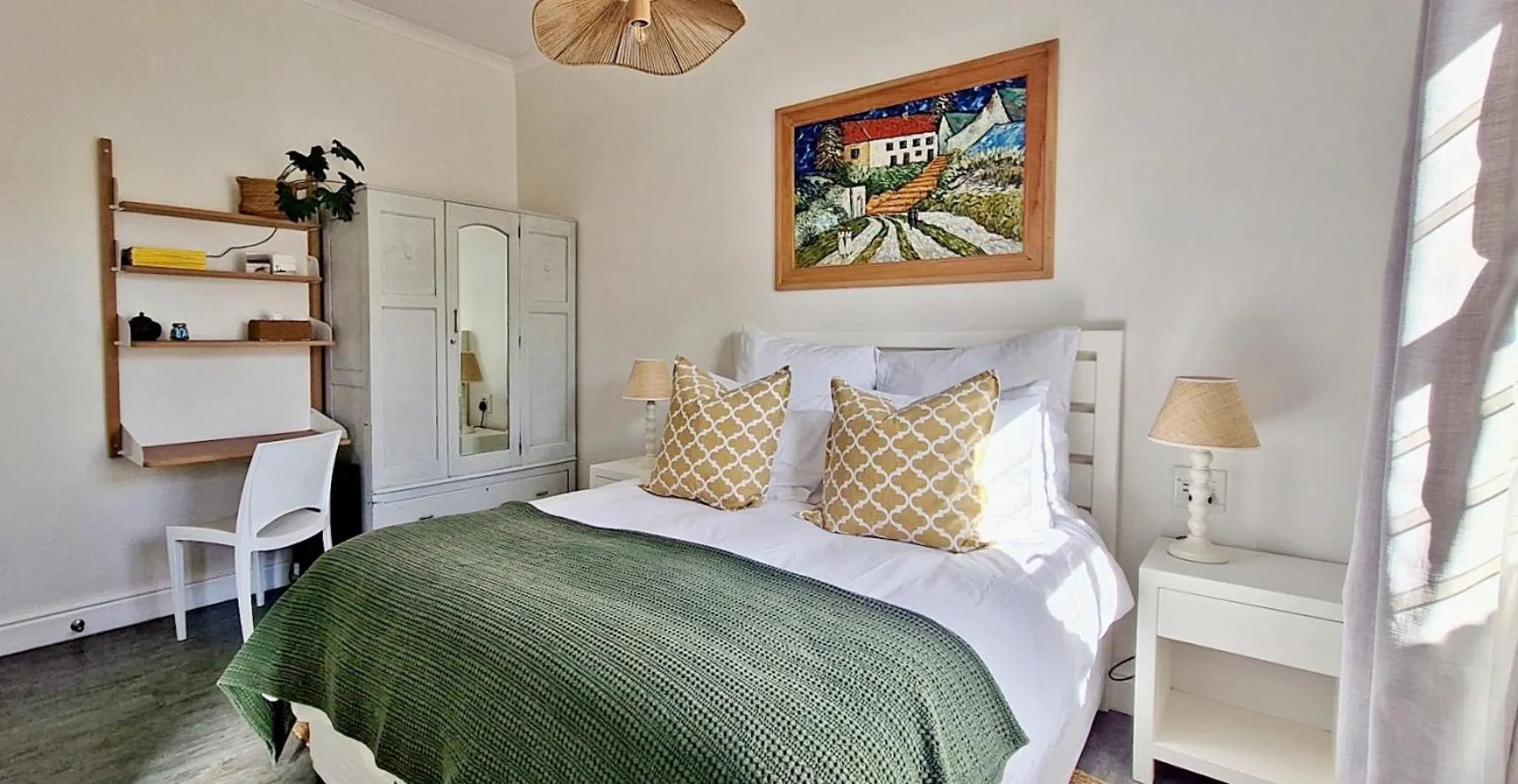 Bed in Amia House Struisbaai