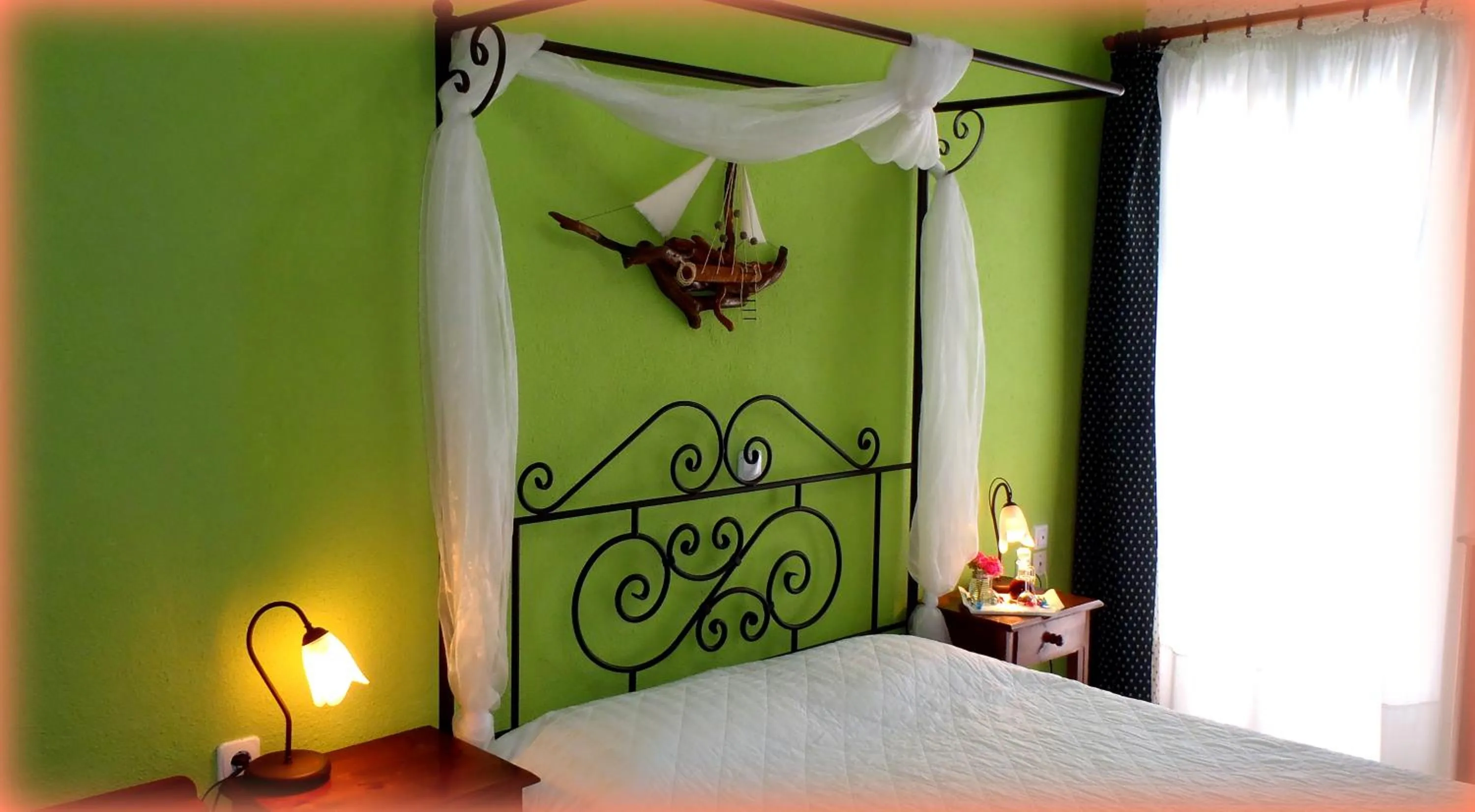 Decorative detail, Bed in Liogerma