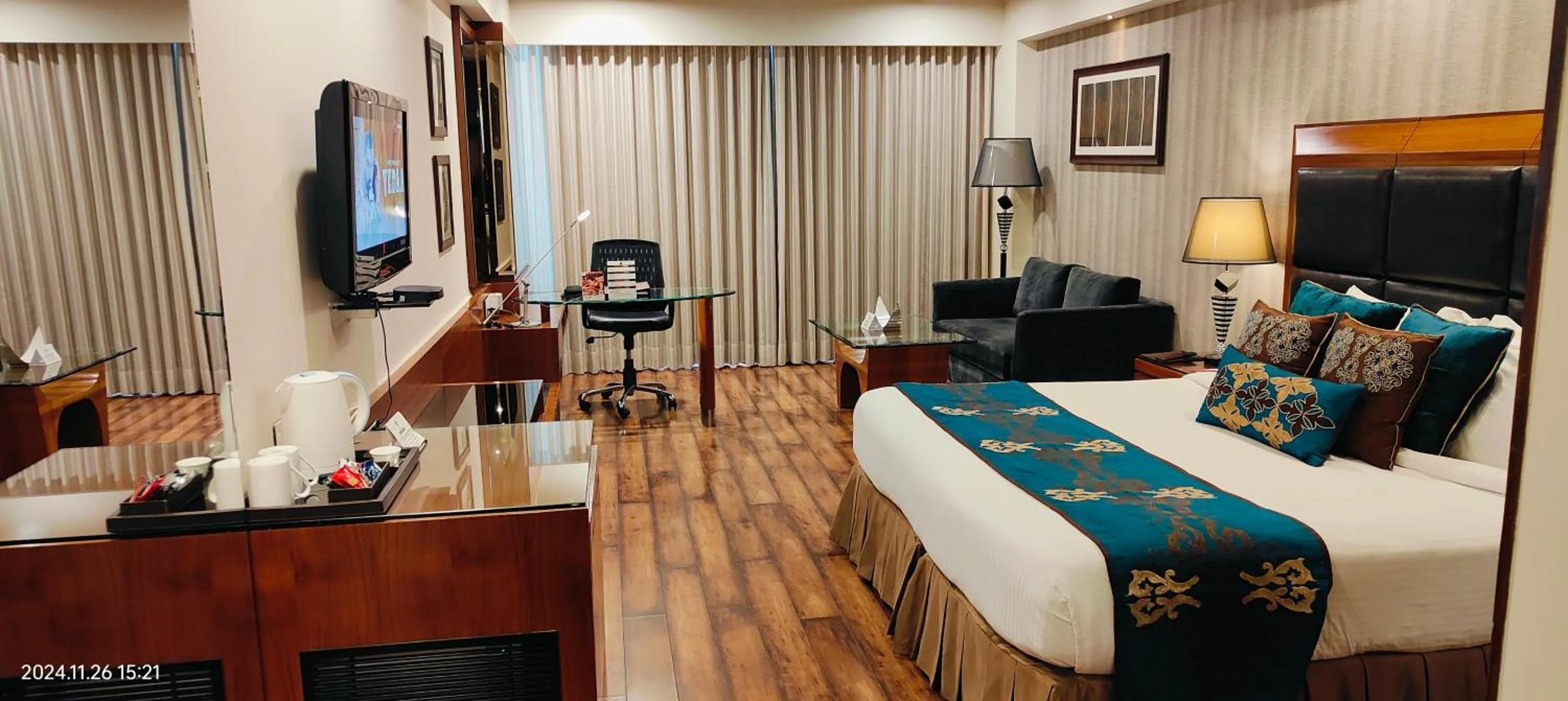 Photo of the whole room, Bed in Marina- Shimla First Designer Boutique Hotel