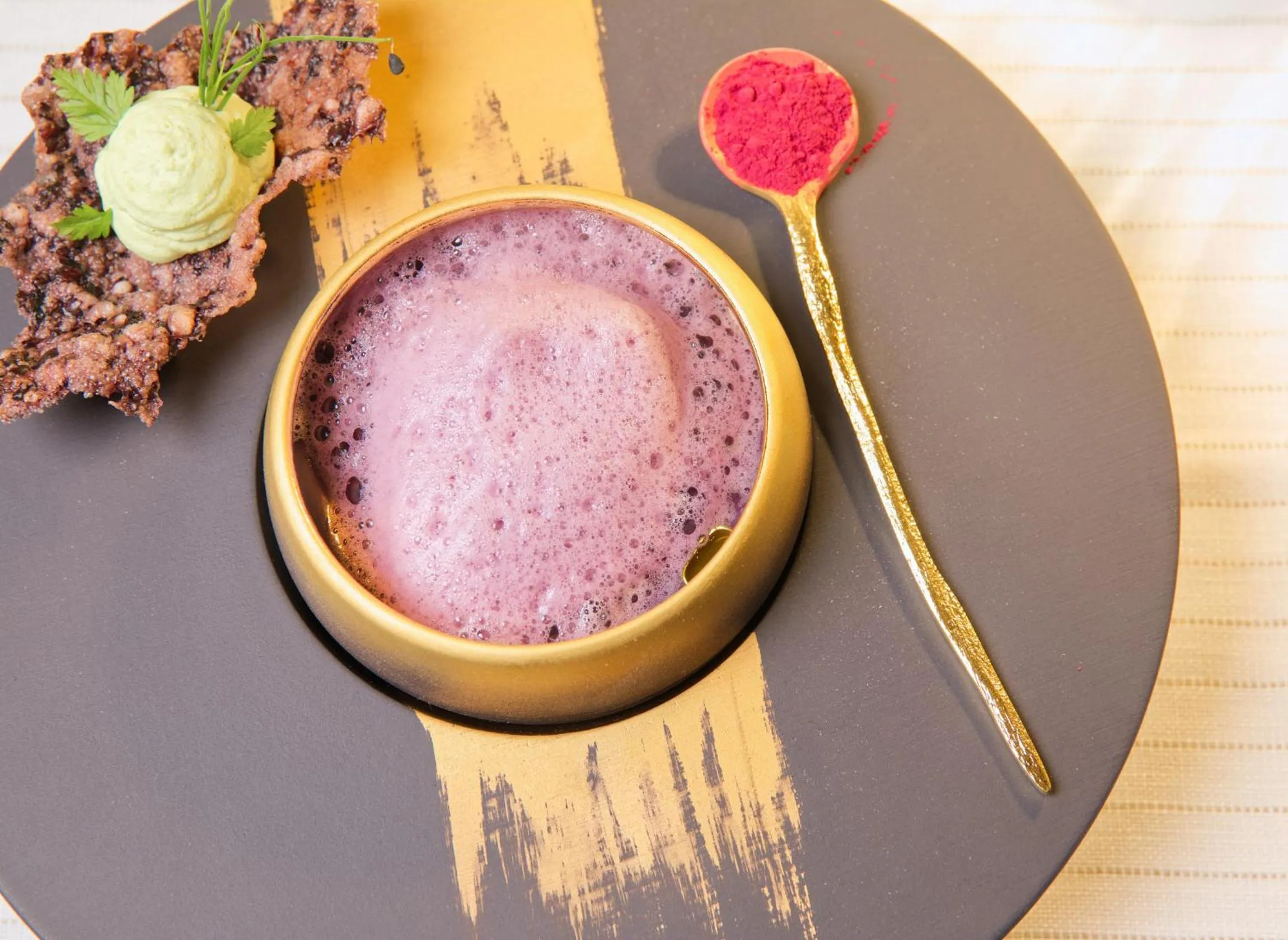 Restaurant/places to eat in Bonfanti Design Hotel