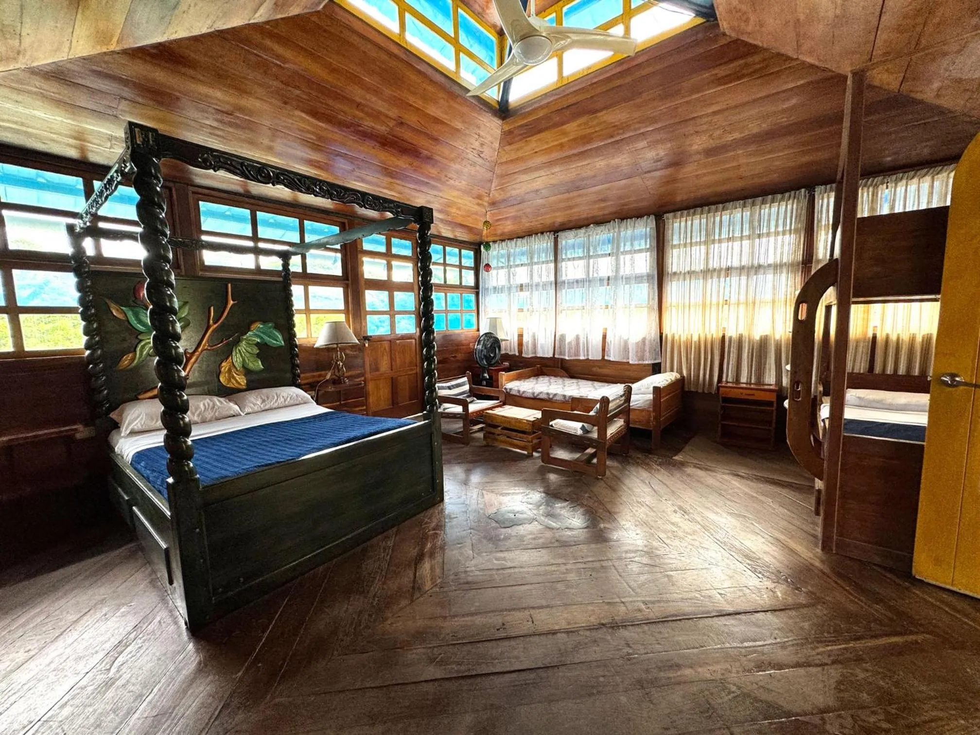 Bed in Hosteria Farallon Dillon