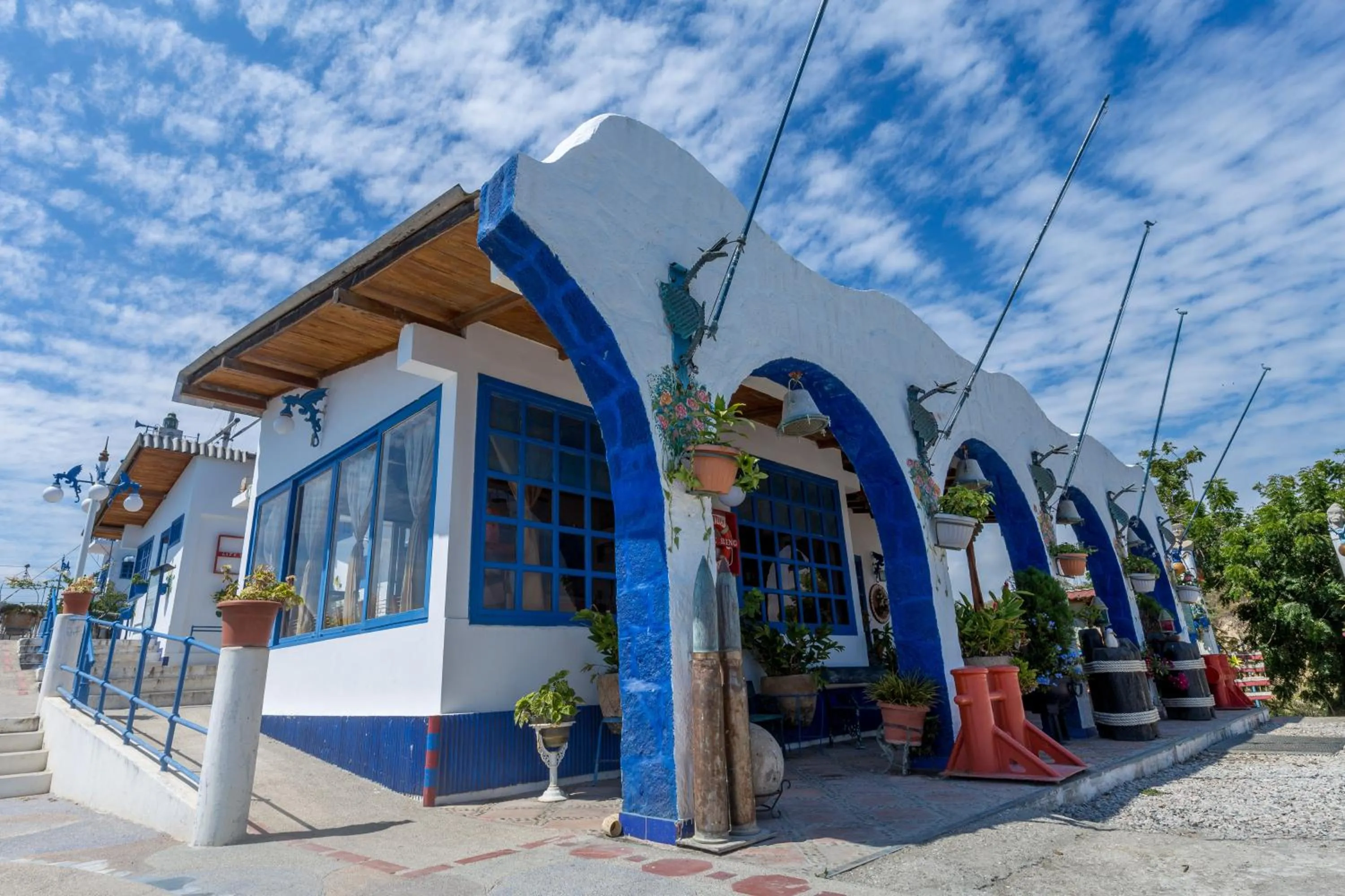 Facade/entrance in Hosteria Farallon Dillon