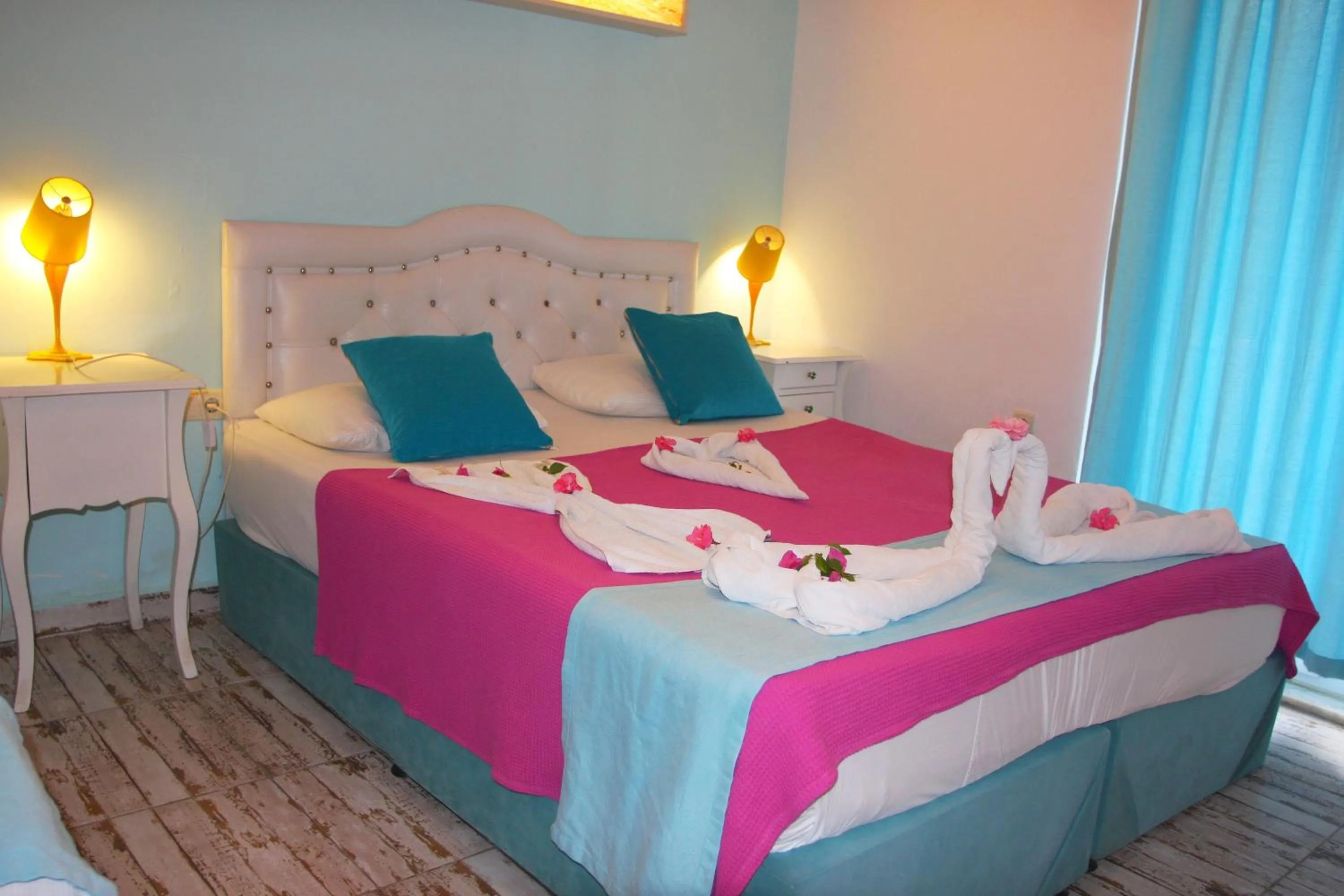 Bed in Camlikosk Apart Hotel