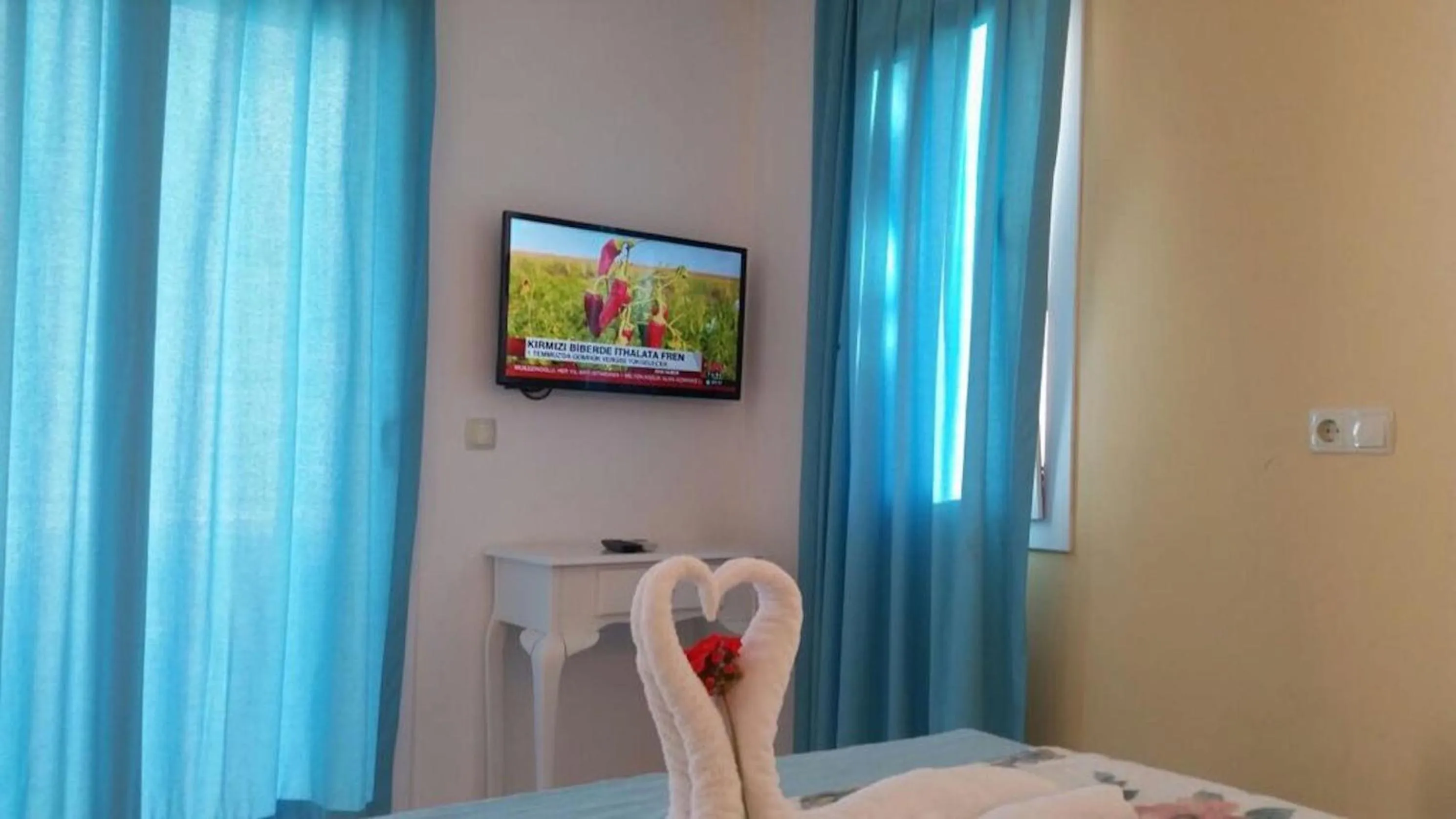 Bed in Camlikosk Apart Hotel