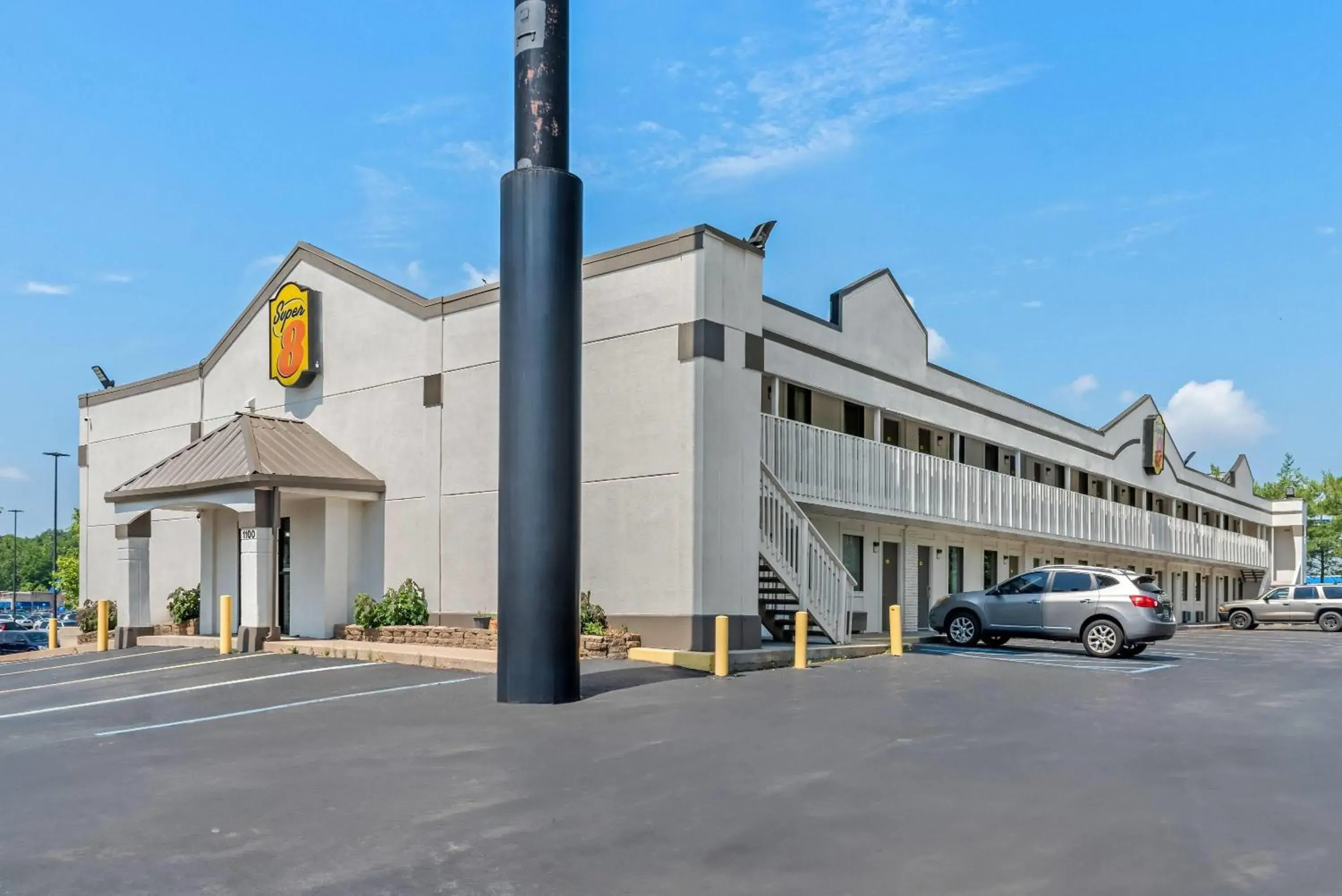 Property building in Super 8 by Wyndham Brownsburg Property building in Super 8 by Wyndham Brownsburg