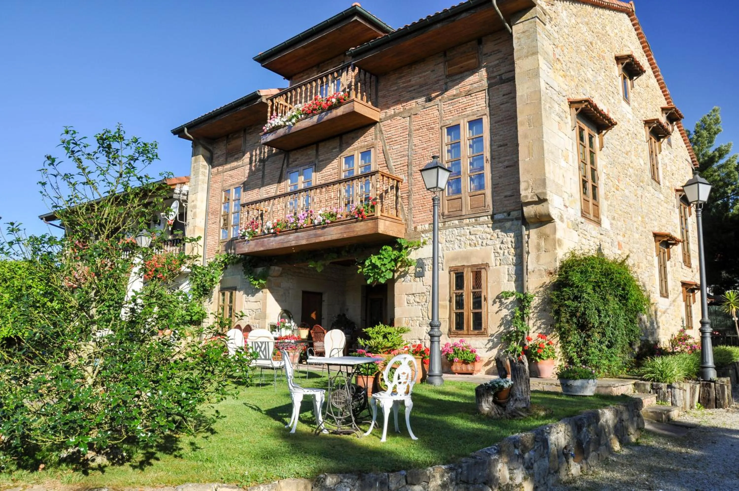 Facade/entrance in Posada La Cotía