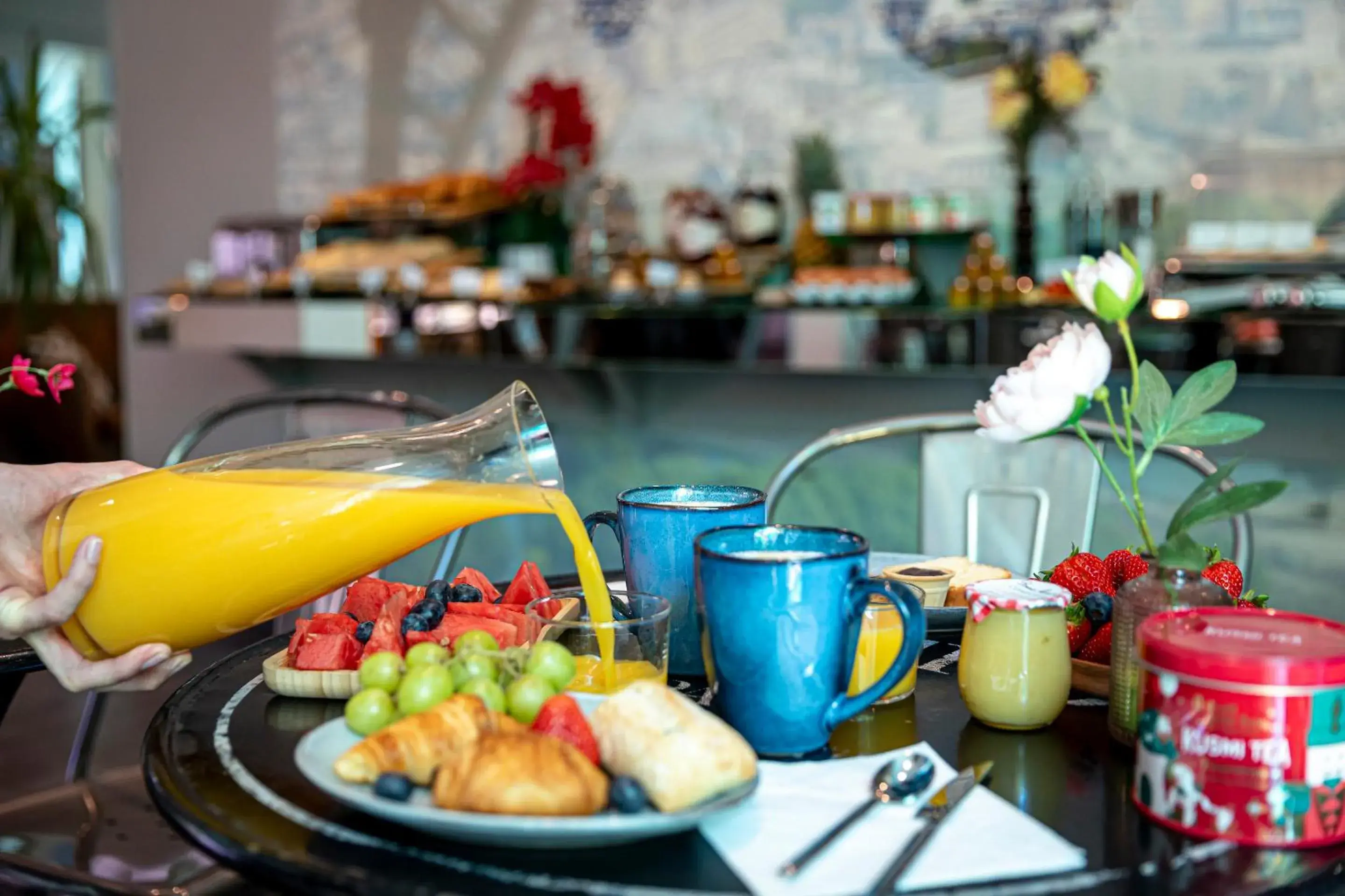 Food and drinks in Hotel Alpha Paris Eiffel by Patrick Hayat Food and drinks in Hotel Alpha Paris Eiffel by Patrick Hayat