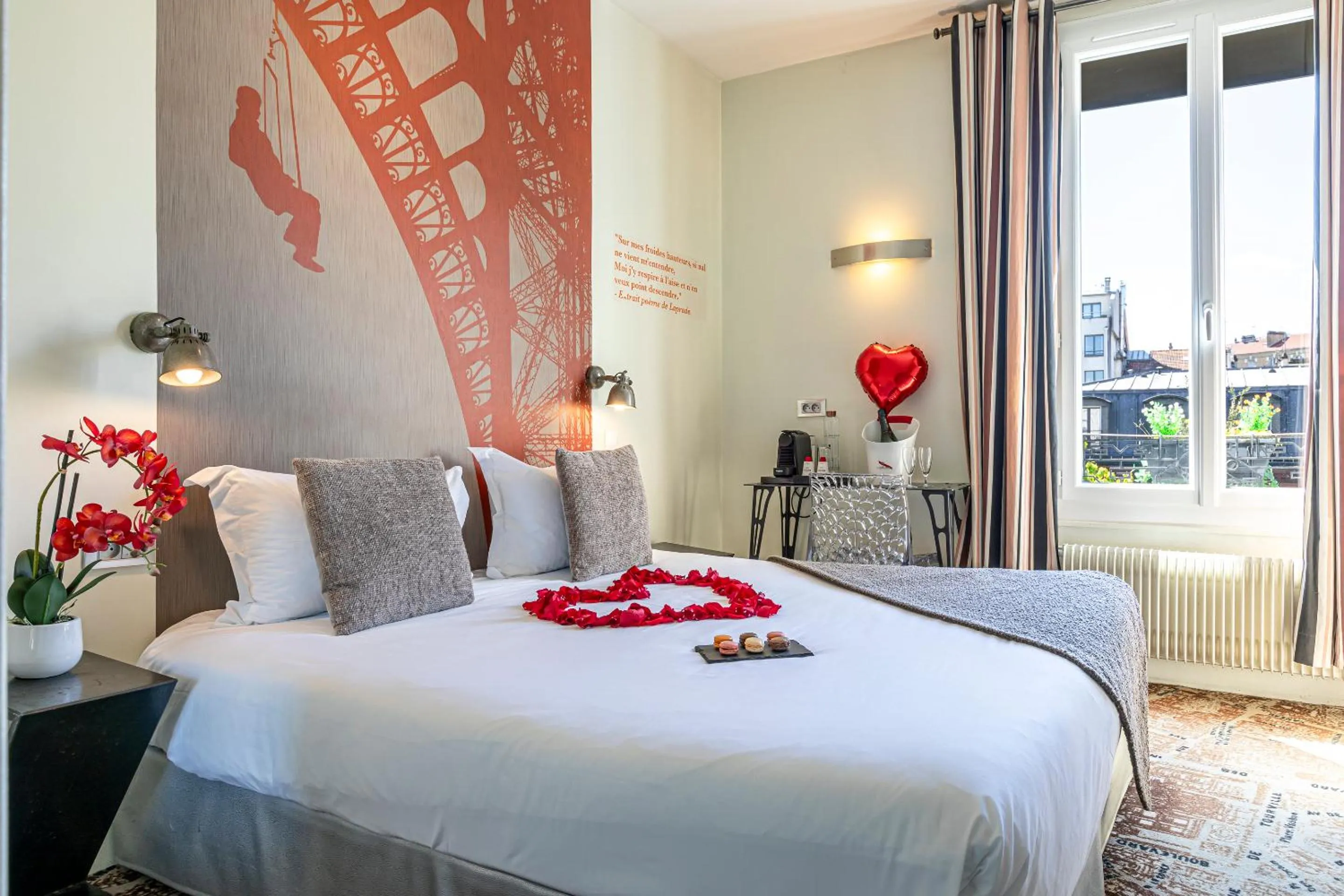 Photo of the whole room, Bed in Hotel Alpha Paris Eiffel by Patrick Hayat