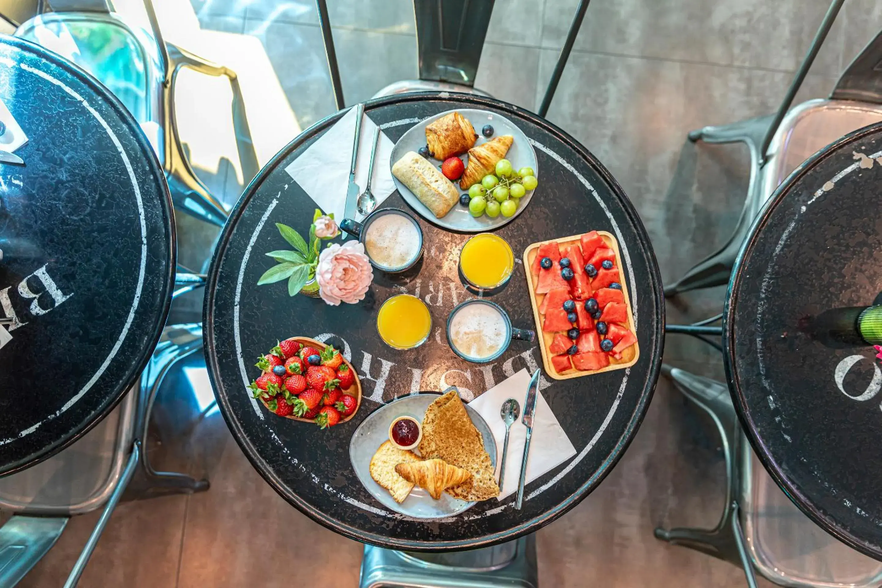 Breakfast in Hotel Alpha Paris Eiffel by Patrick Hayat Breakfast in Hotel Alpha Paris Eiffel by Patrick Hayat