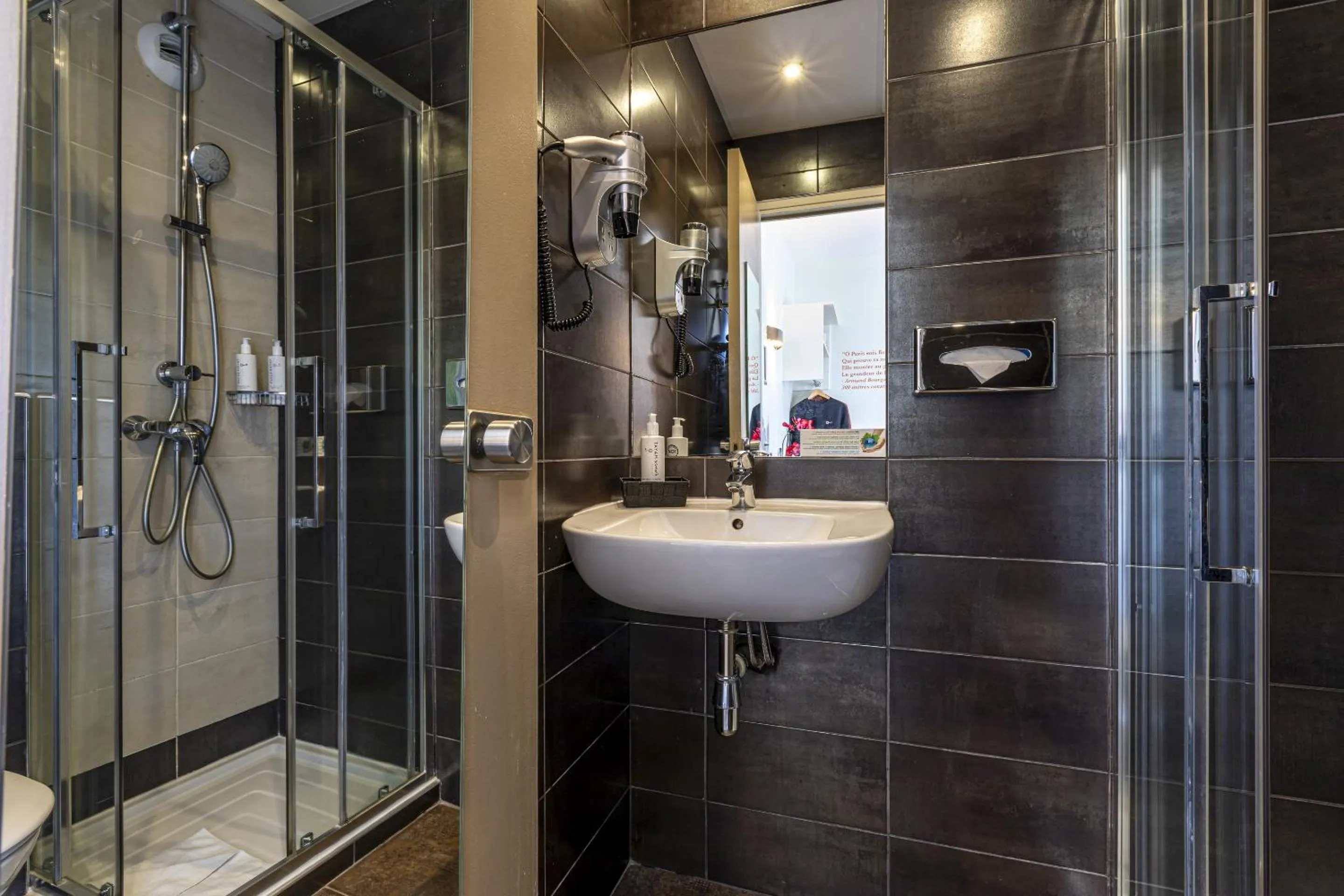 Shower in Hotel Alpha Paris Eiffel by Patrick Hayat