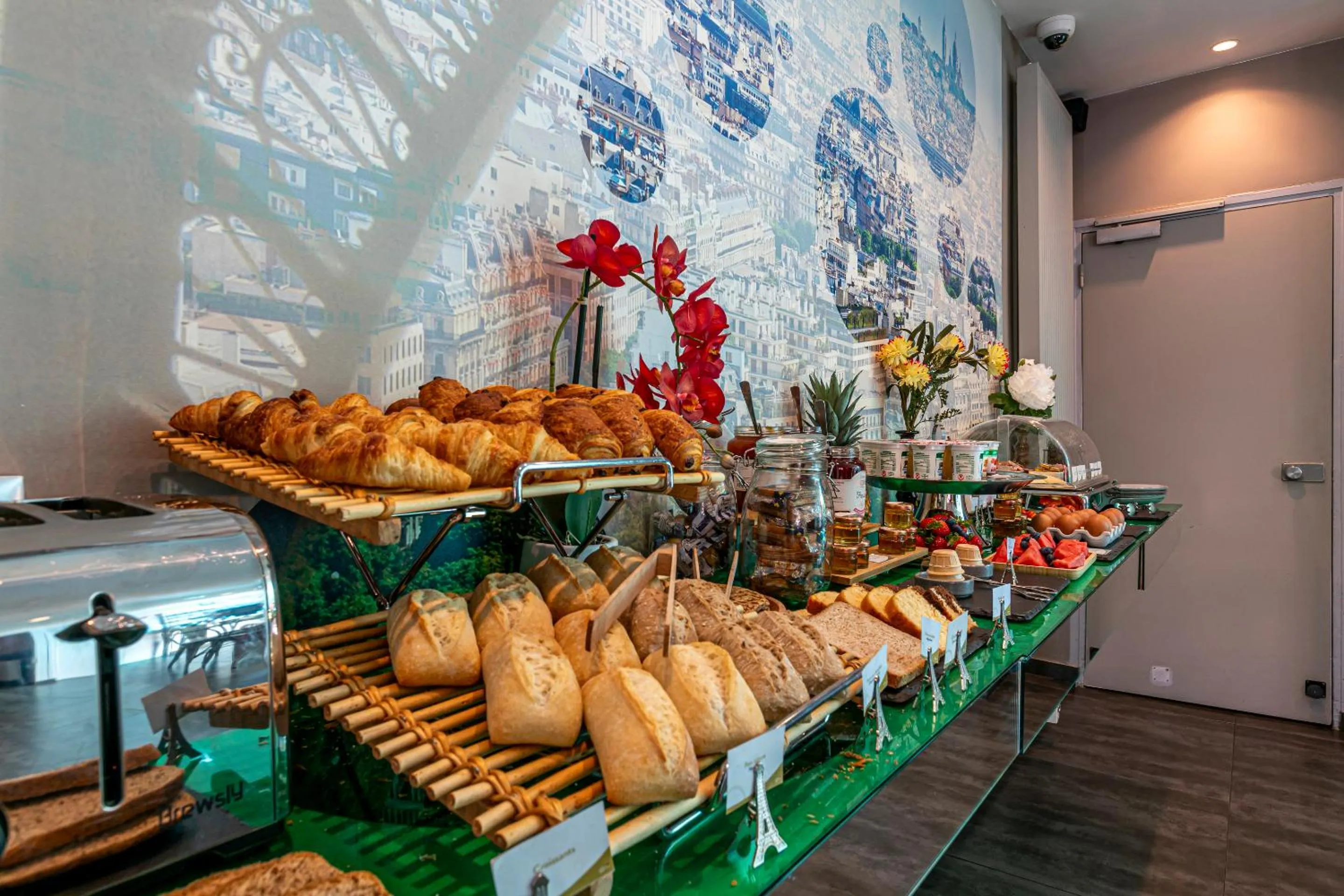 Food in Hotel Alpha Paris Eiffel by Patrick Hayat