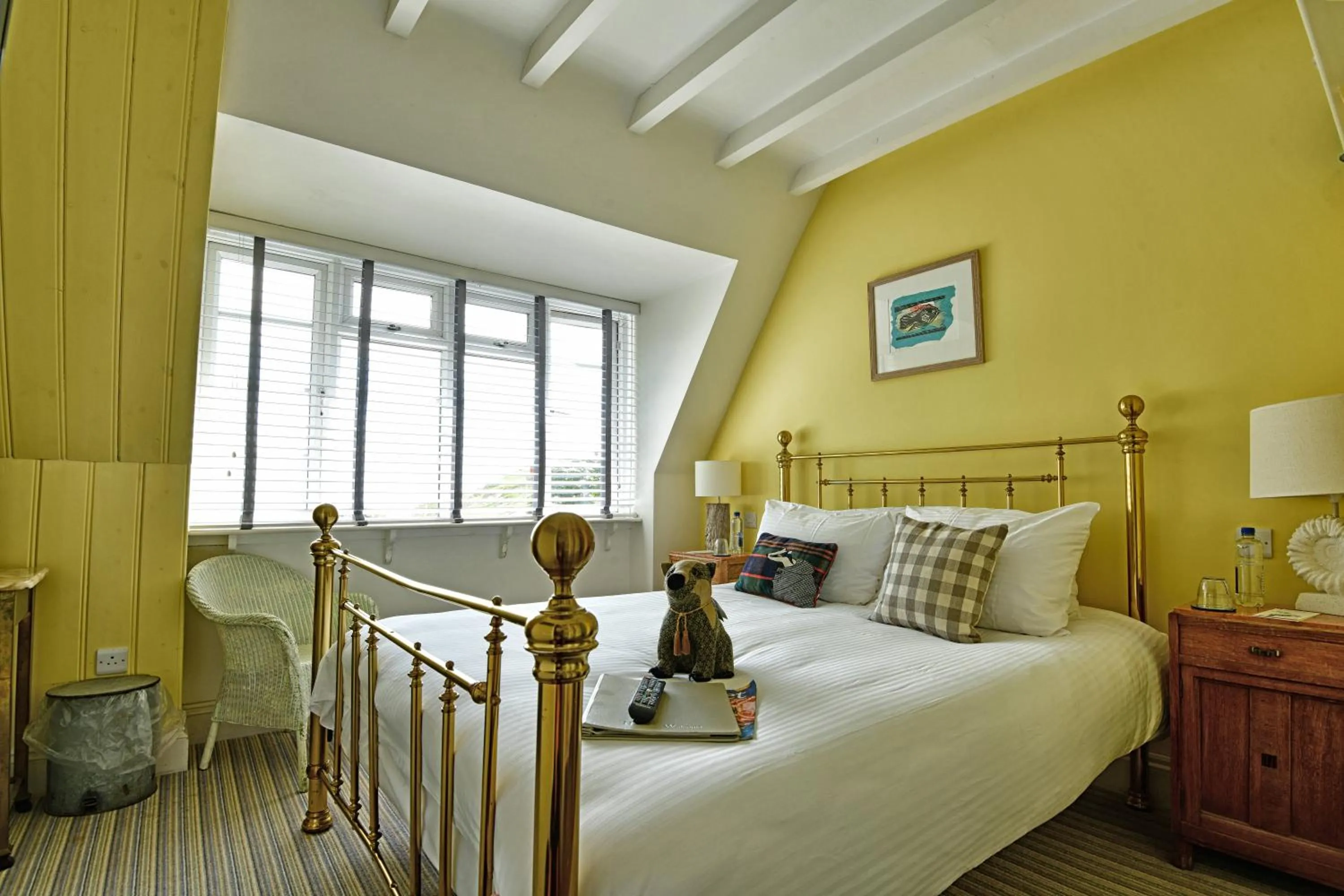 Bedroom, Bed in Lulworth Cove Inn