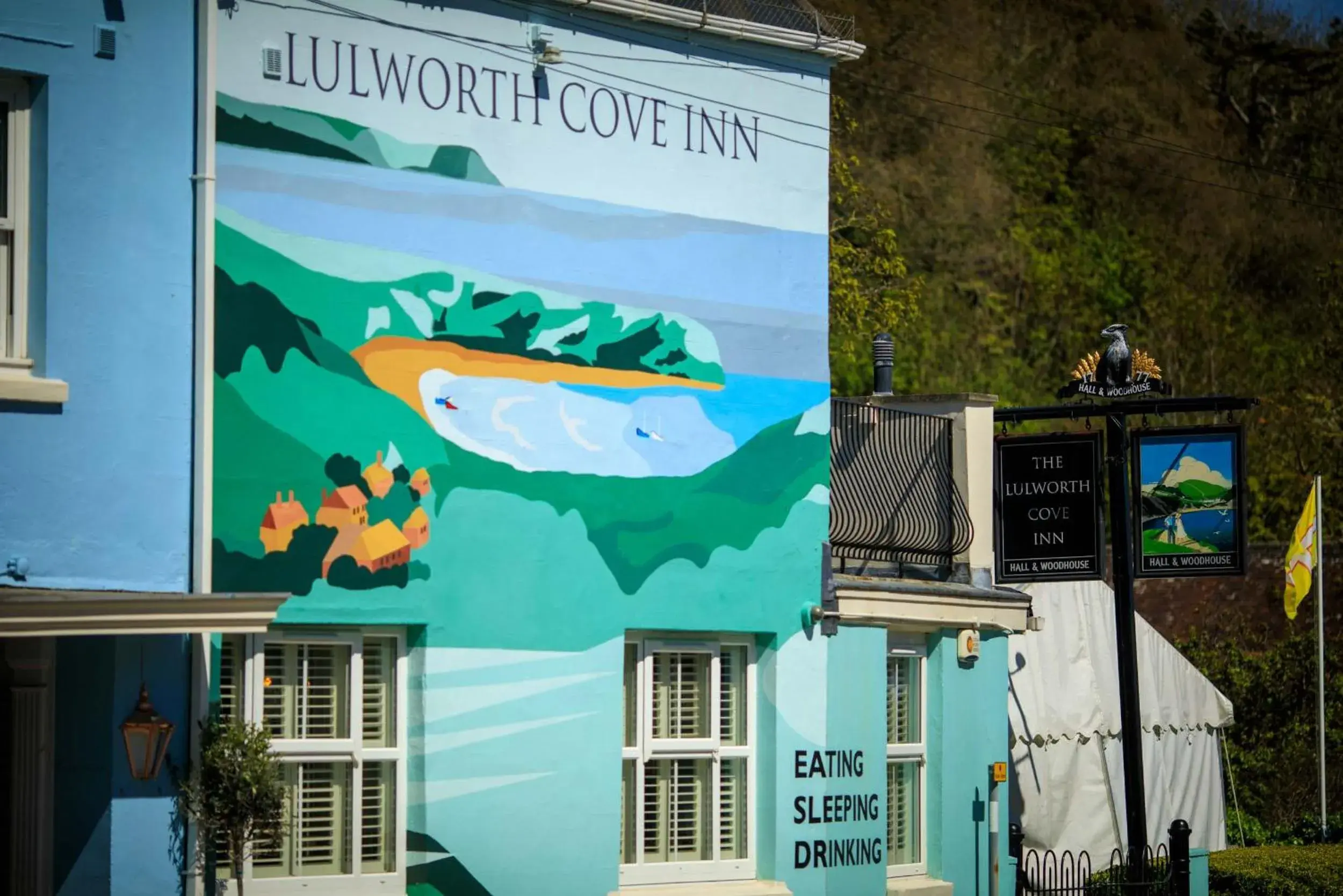 Property building in Lulworth Cove Inn Property building in Lulworth Cove Inn