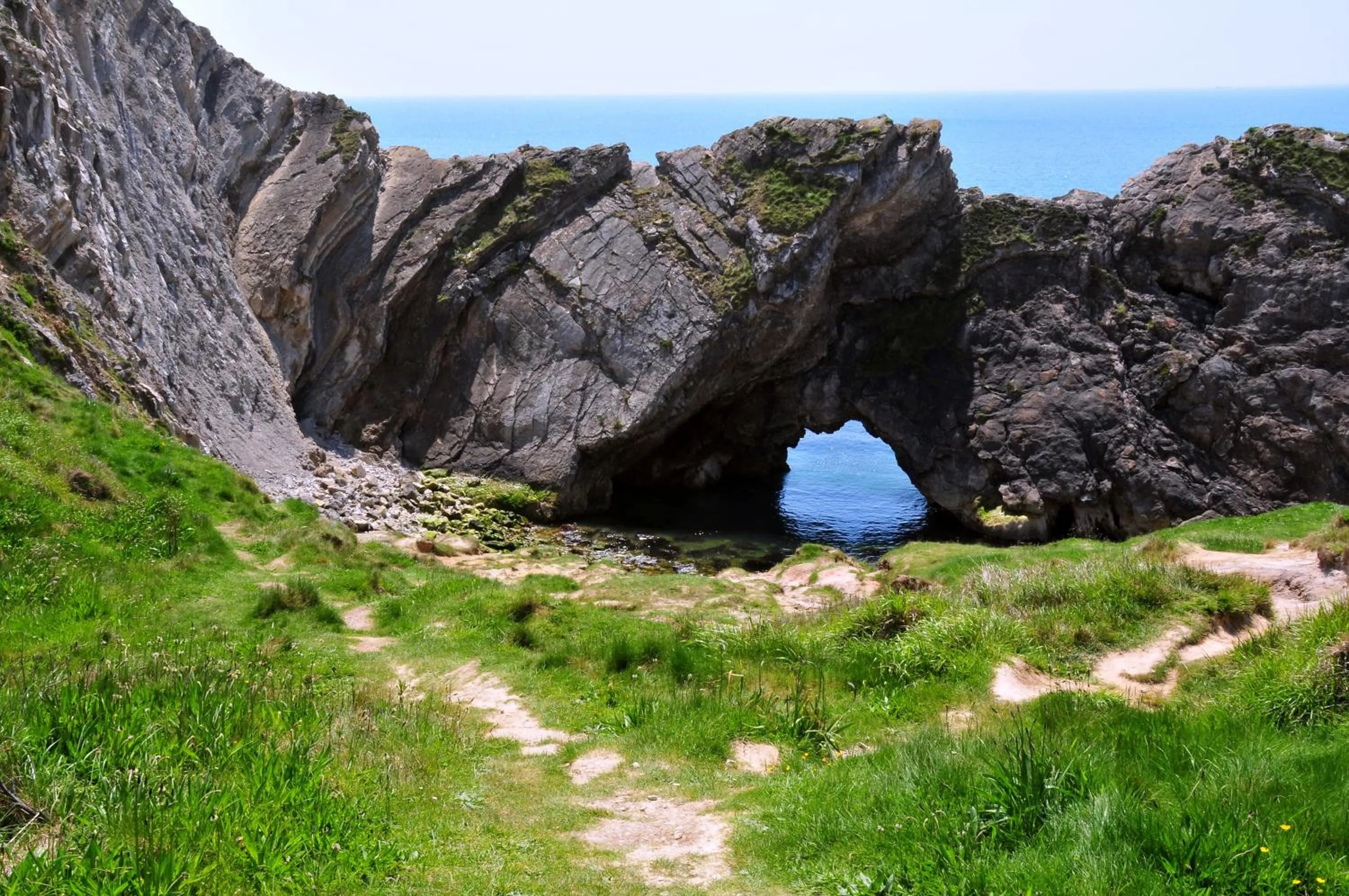 Area and facilities in Lulworth Cove Inn