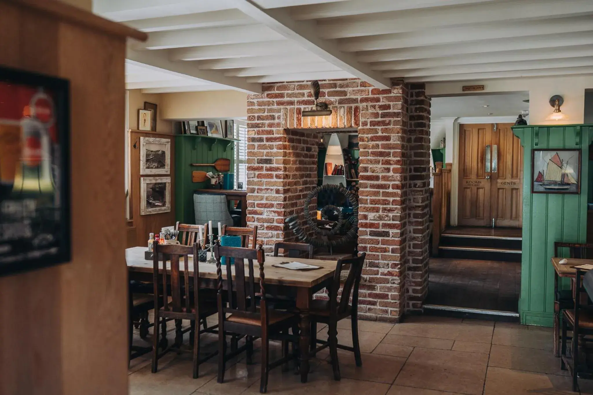 Restaurant/places to eat in Lulworth Cove Inn Restaurant/places to eat in Lulworth Cove Inn