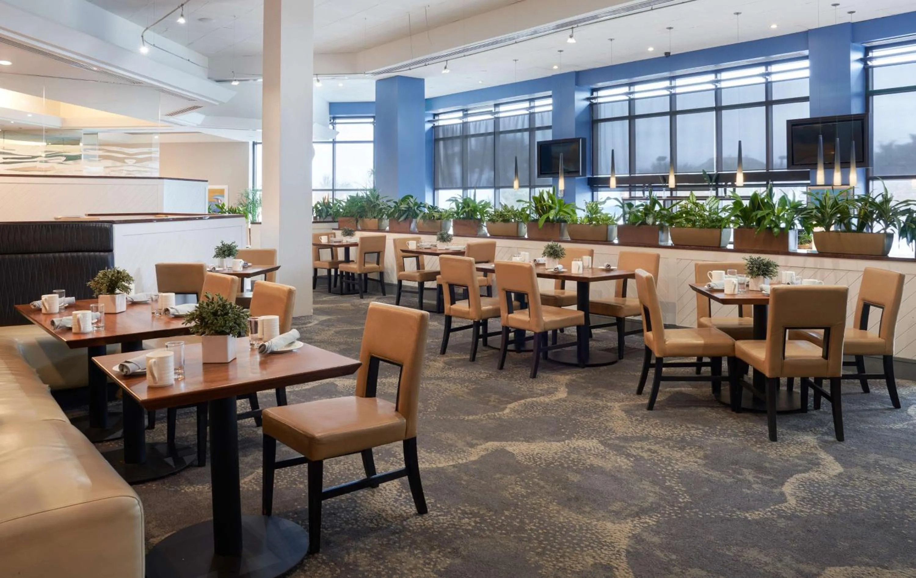 Restaurant/places to eat in Hilton Cocoa Beach Oceanfront