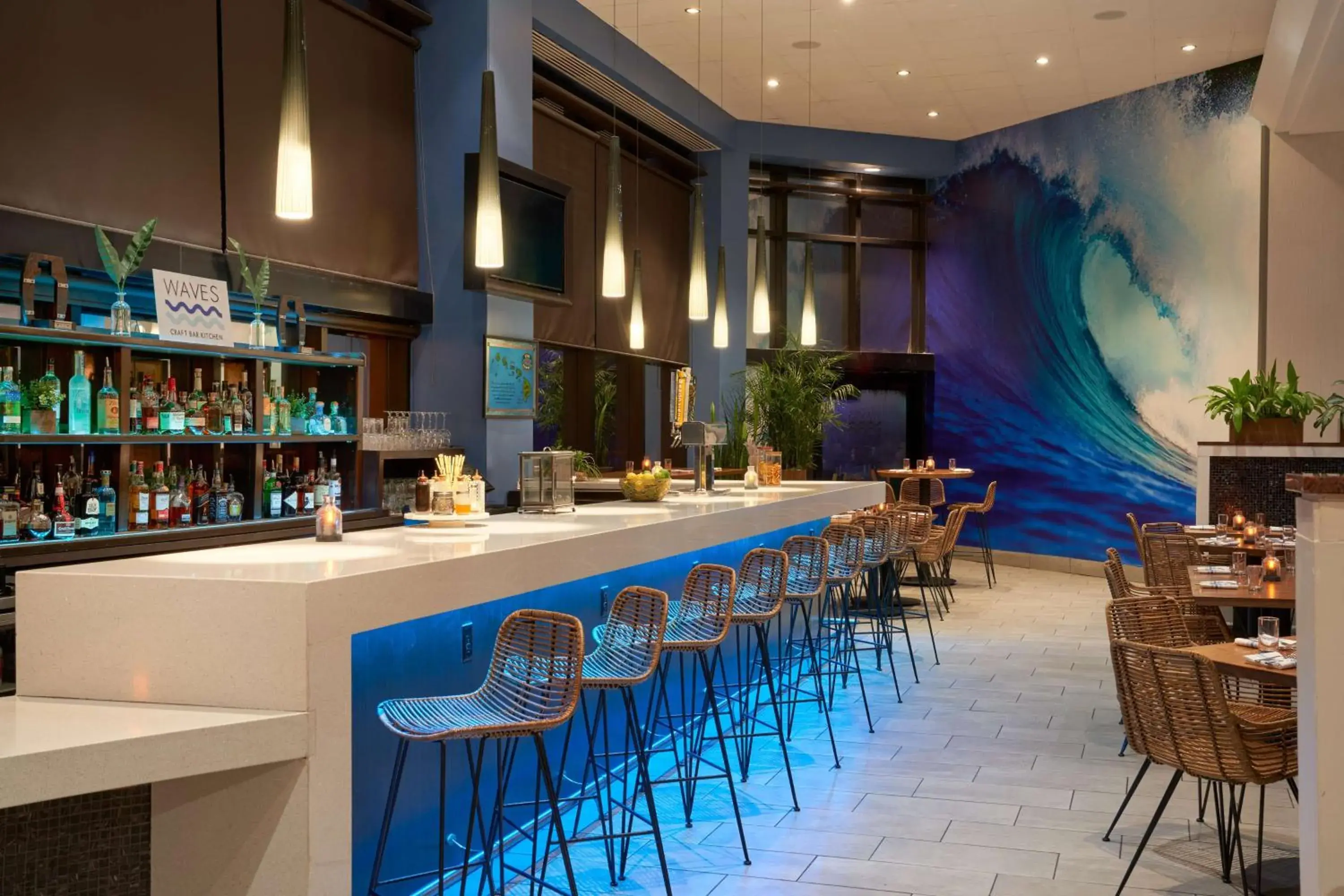 Lounge or bar in Hilton Cocoa Beach Oceanfront Lounge or bar in Hilton Cocoa Beach Oceanfront