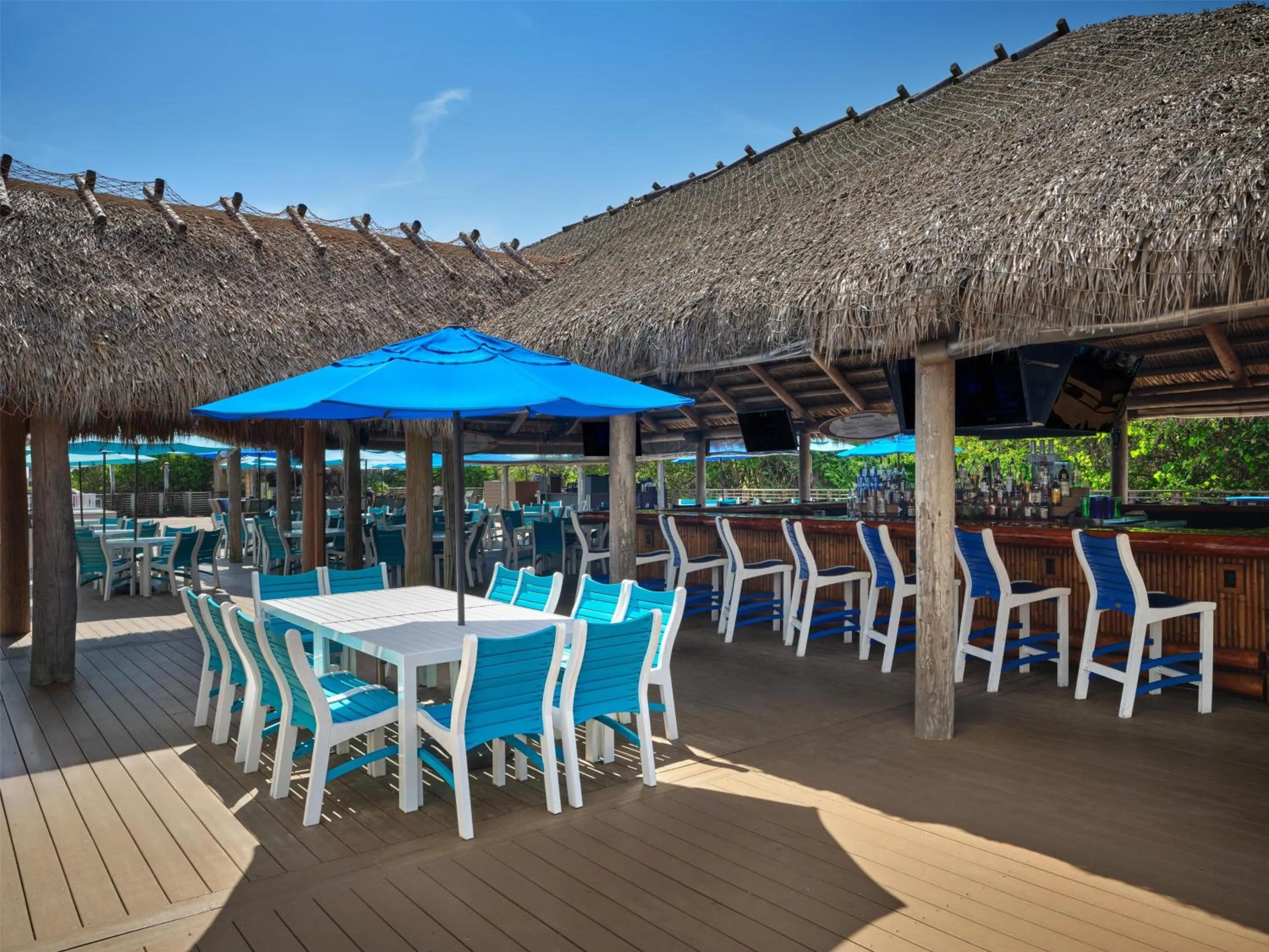 Lounge or bar in Hilton Cocoa Beach Oceanfront