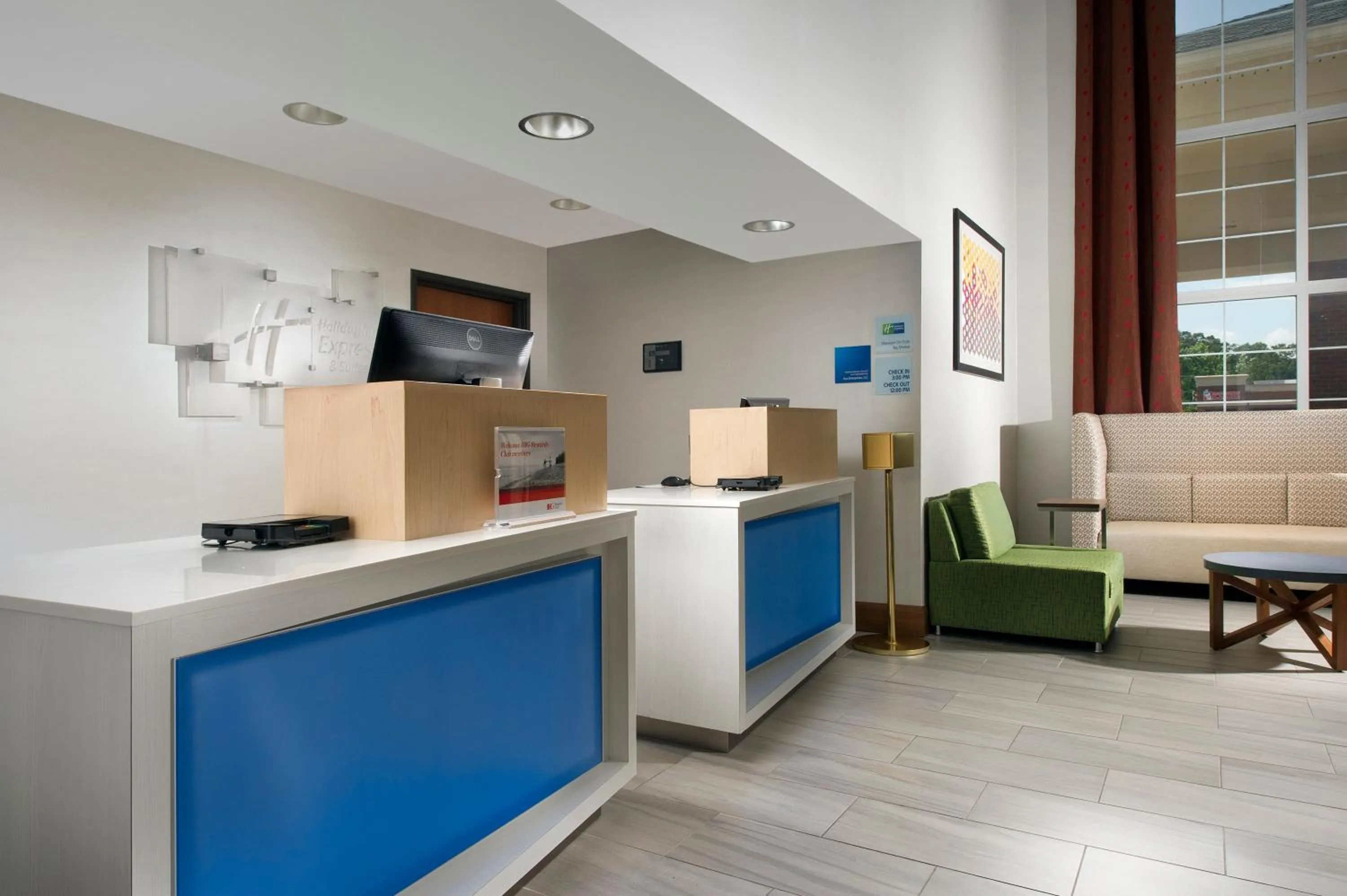 Property building in Holiday Inn Express & Suites Charlottesville - Ruckersville by IHG