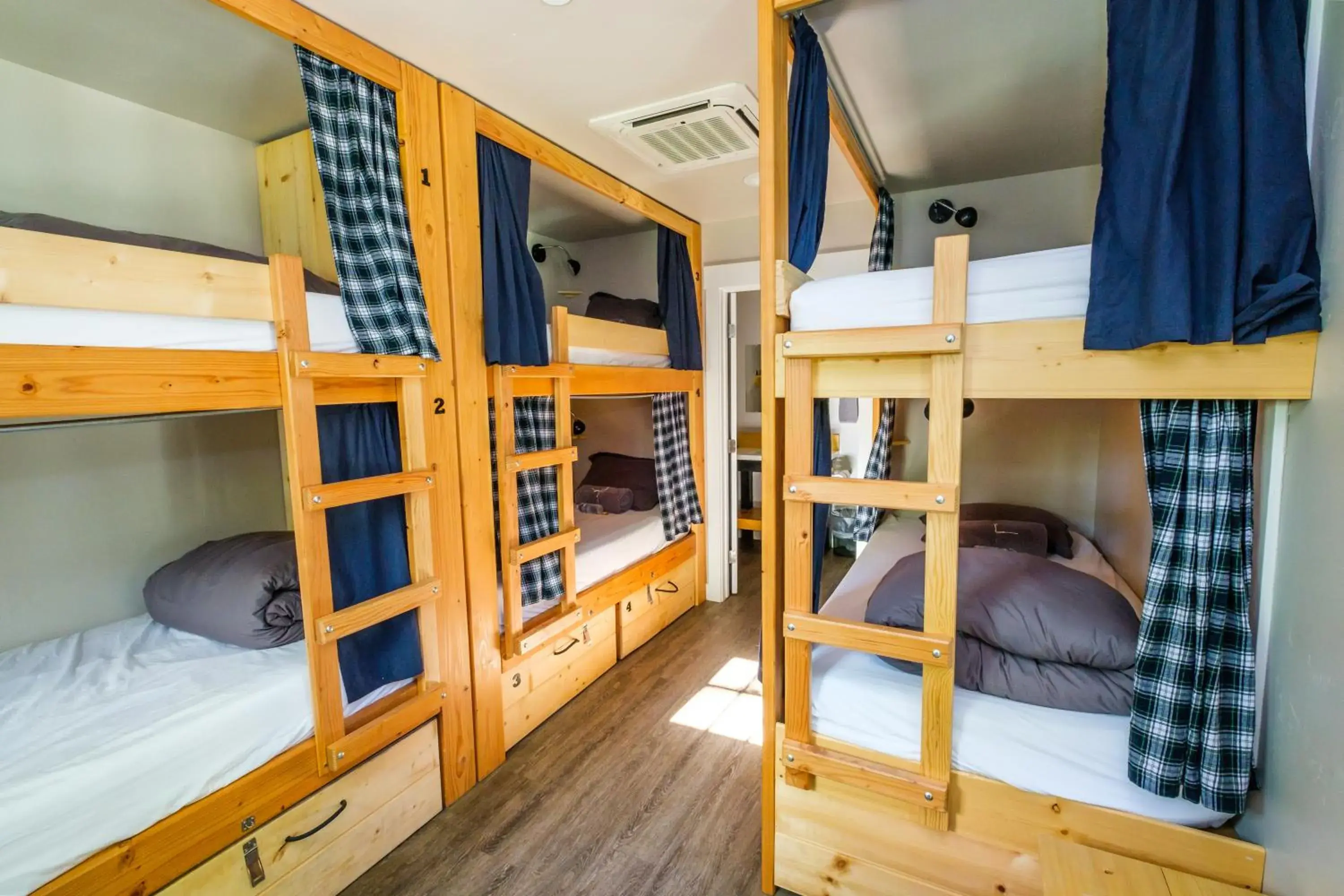 Family Room with Private Bathroom - single occupancy in Eastside Guesthouse and Bivy Family Room with Private Bathroom - single occupancy in Eastside Guesthouse and Bivy