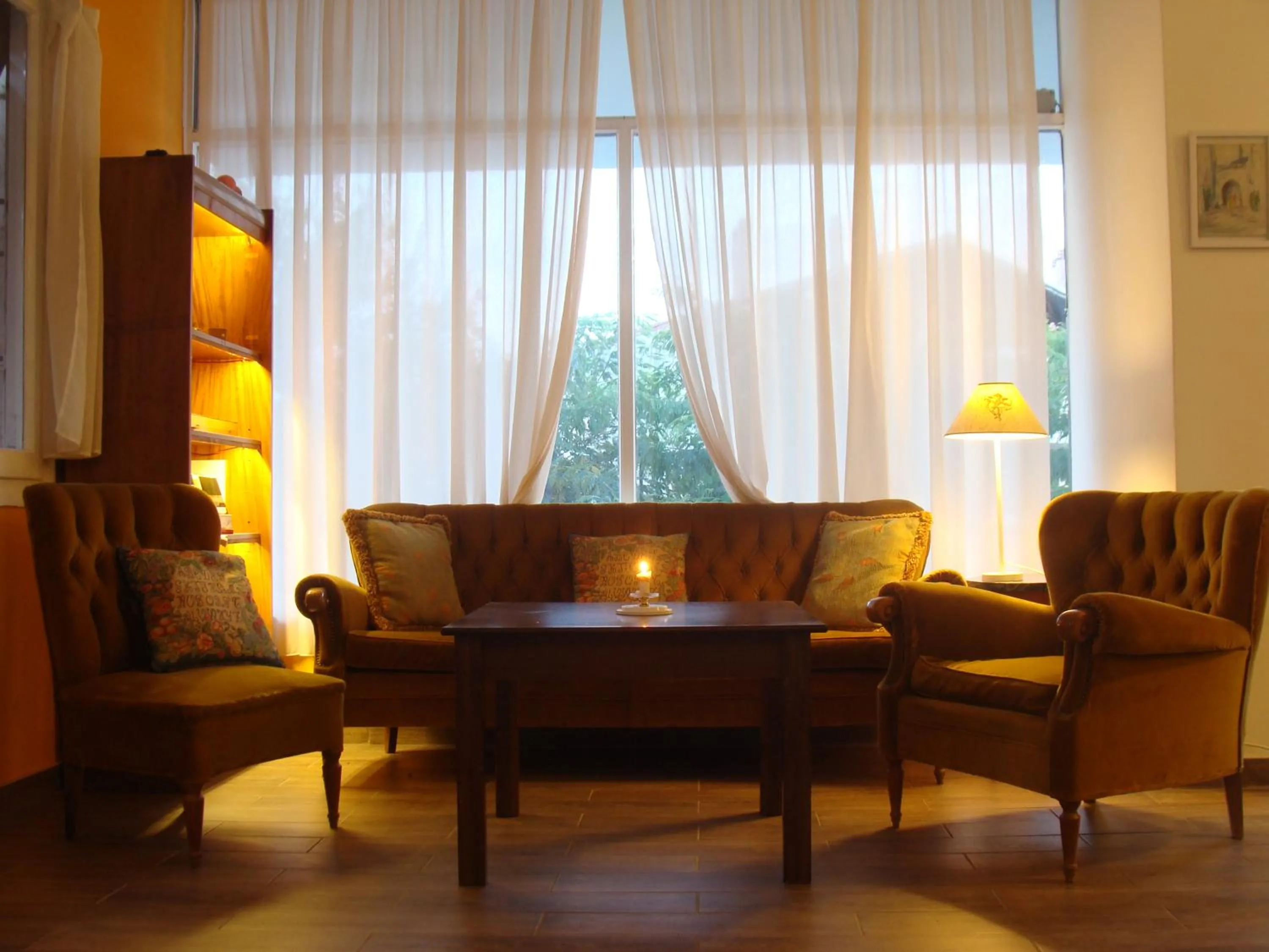 Living room in The Holy Rock - Hostel at meteora