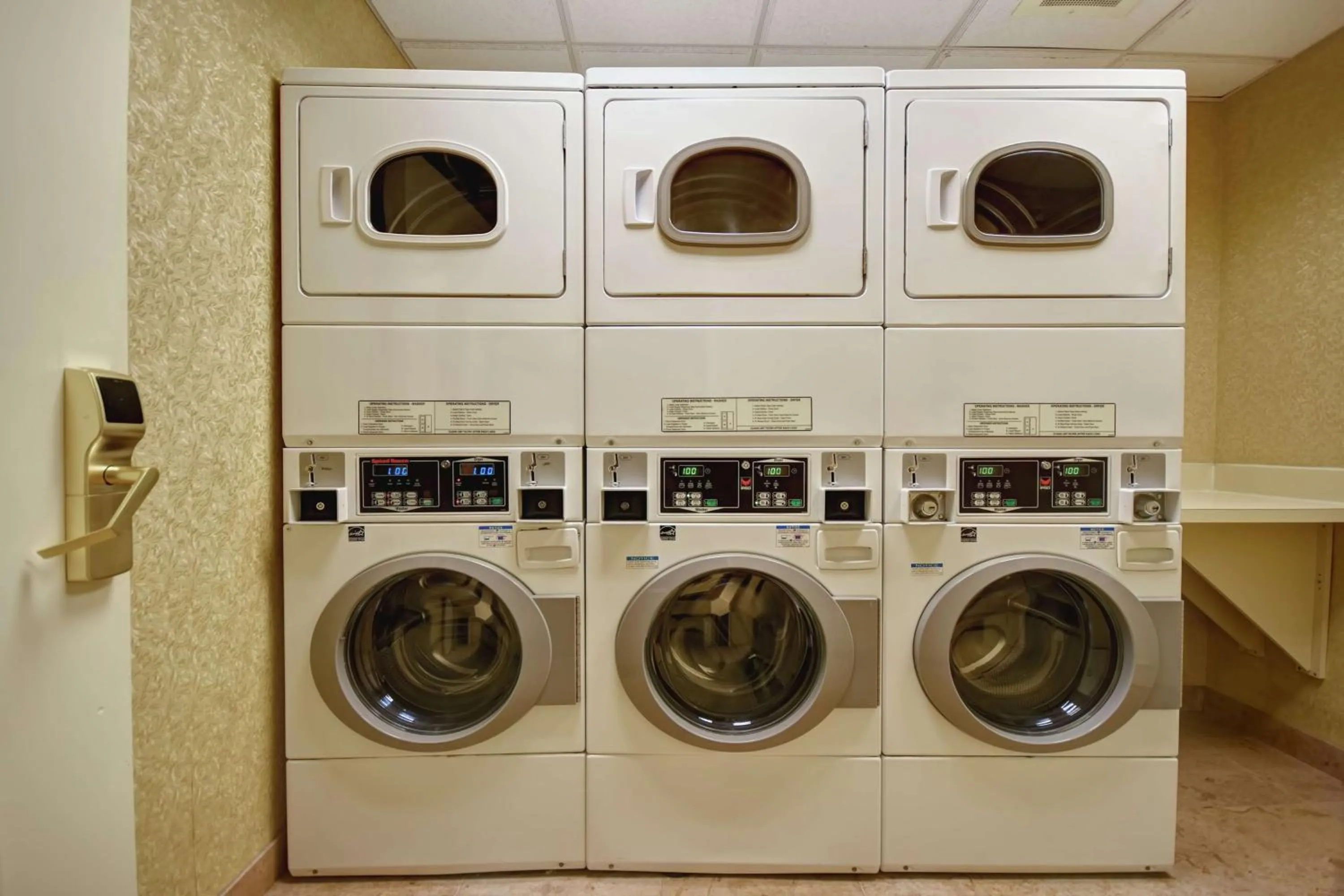 Sports in Homewood Suites by Hilton Charleston Airport/Convention Center