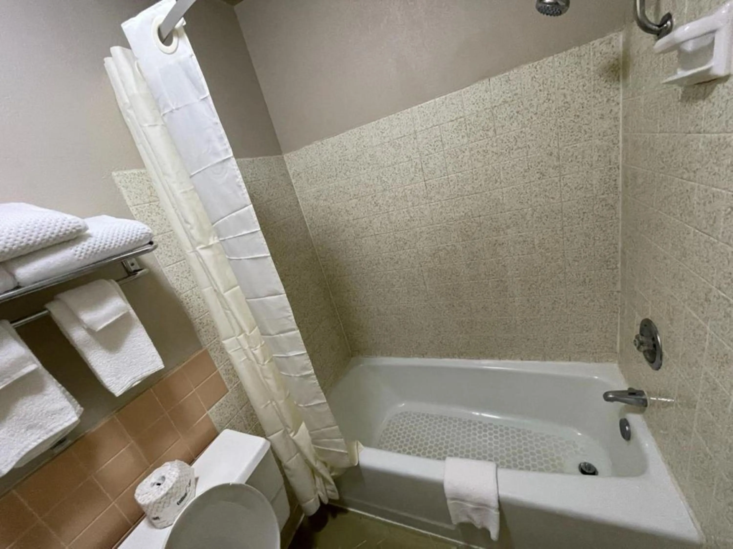 Knights Inn & Suites Emporia