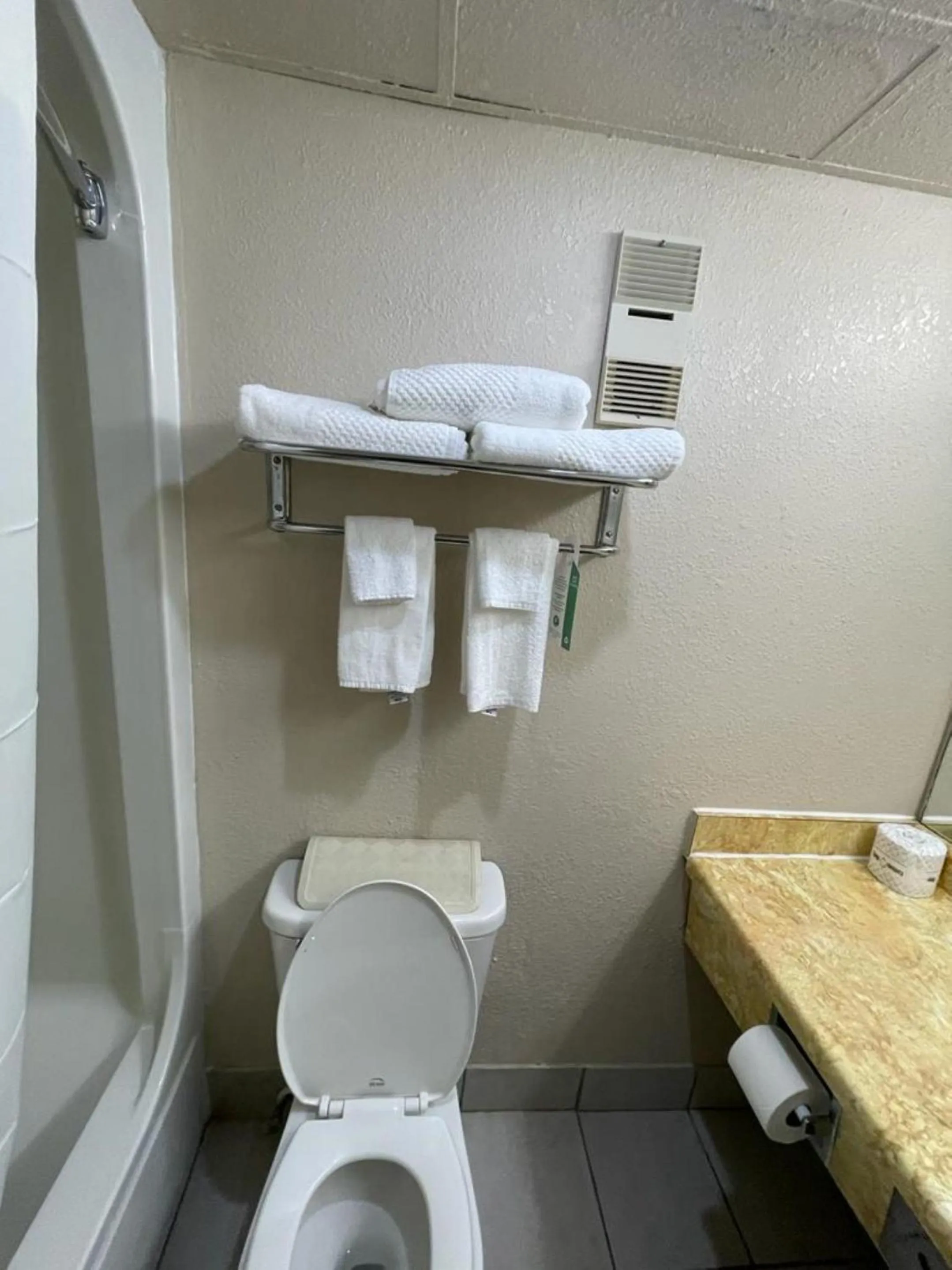 Knights Inn & Suites Emporia