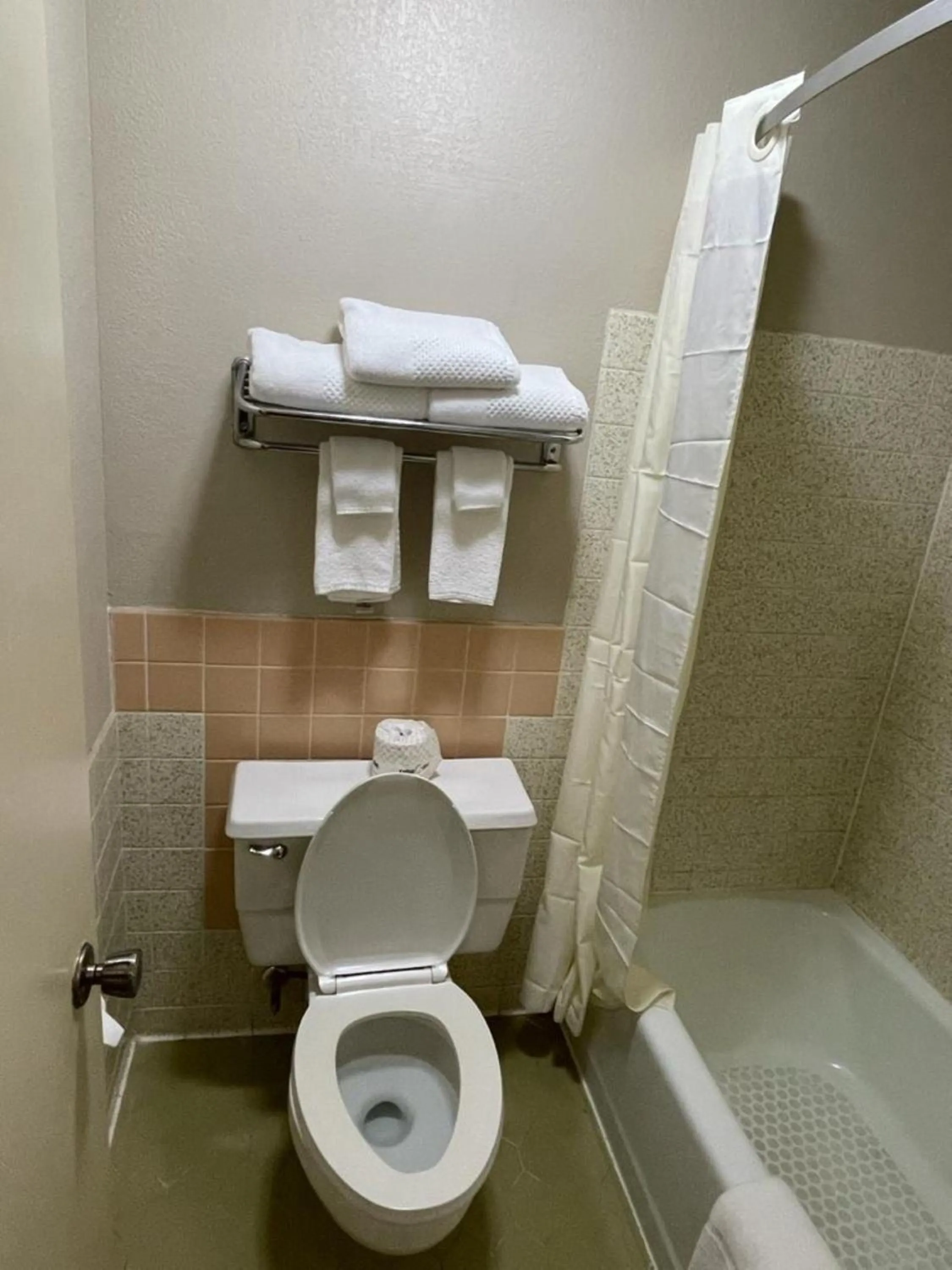 Knights Inn & Suites Emporia