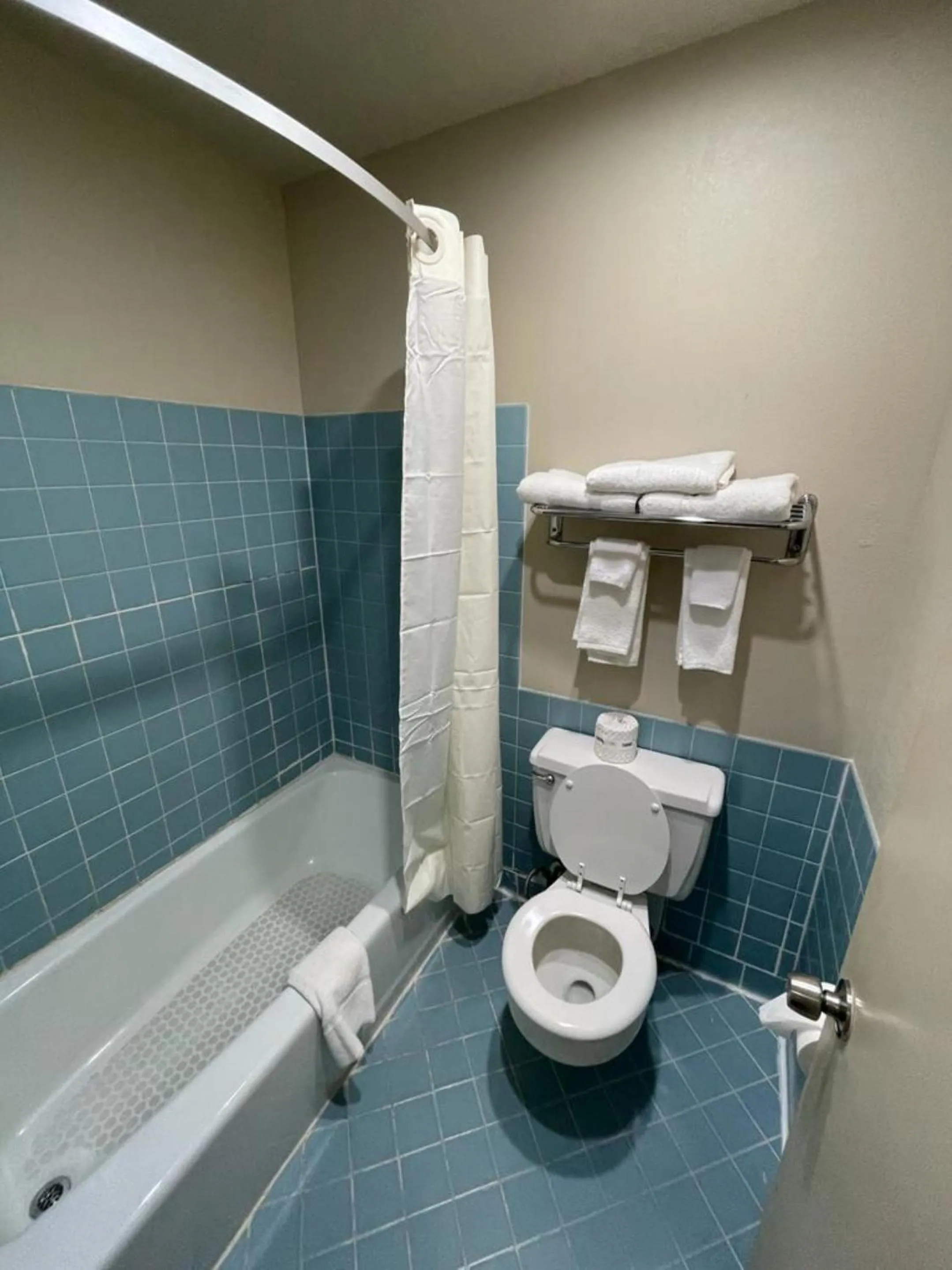 Knights Inn & Suites Emporia