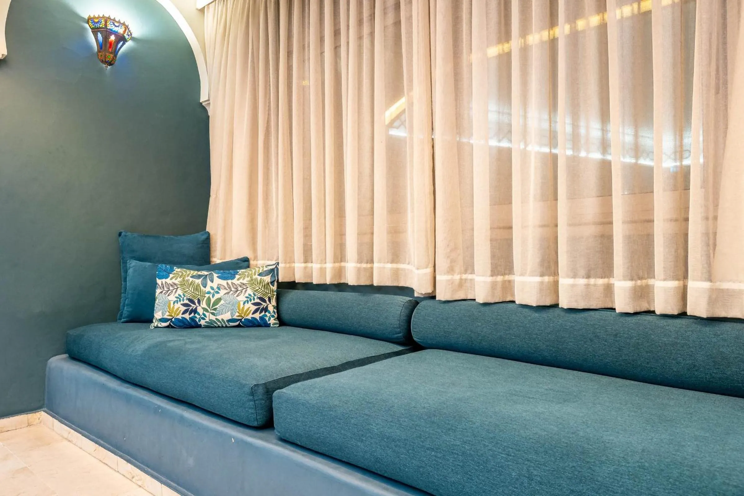 Living room in Diwan Casablanca Hotel & Spa